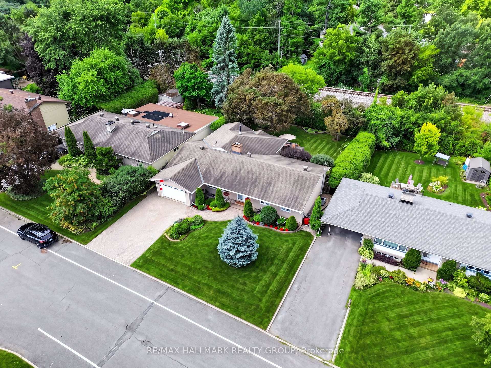Photo 49 of 2692 Colman Street, Ottawa, Riverside Park — HOMEH