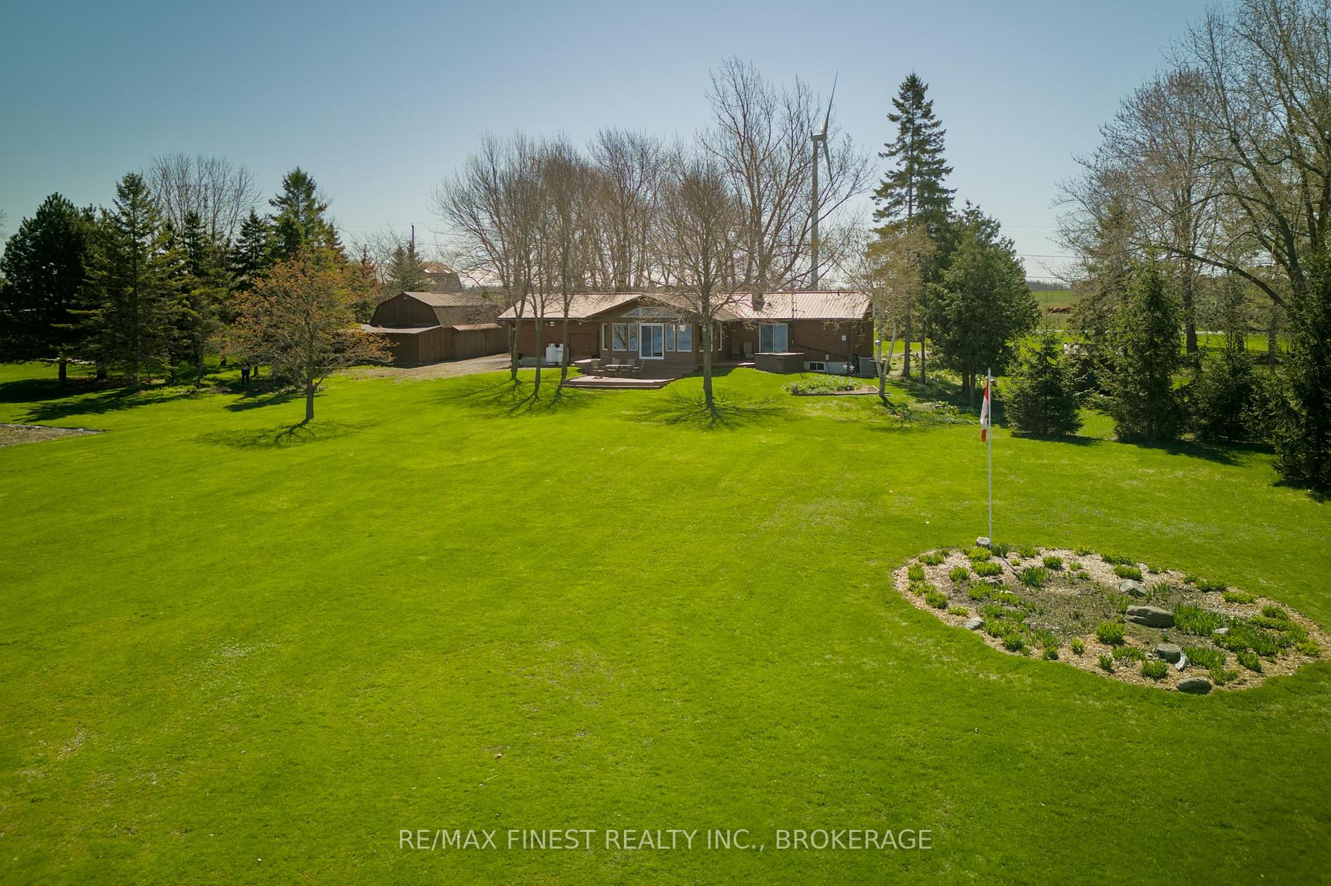 Photo 4 of 10930 Front Road, Loyalist, Amherst Island — HOMEH