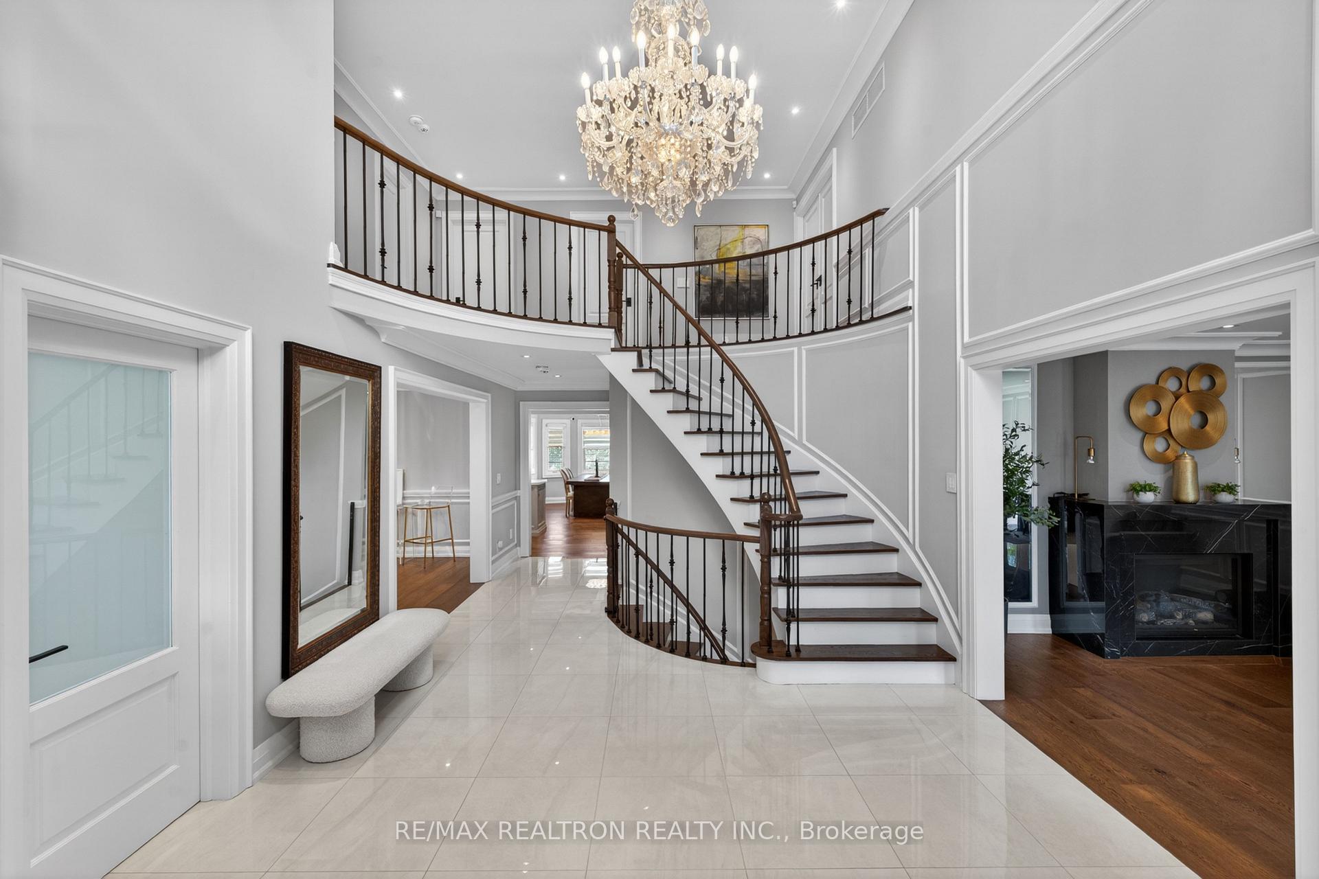 Photo 7 of 38 Beckenridge Drive, Markham, Milliken Mills East — HOMEH