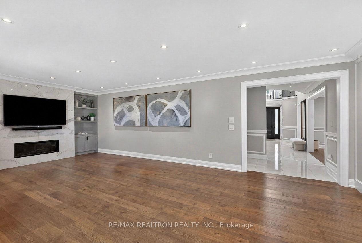 Photo 19 of 38 Beckenridge Drive, Markham, Milliken Mills East — HOMEH