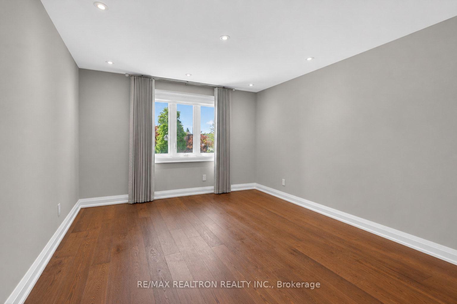 Photo 40 of 38 Beckenridge Drive, Markham, Milliken Mills East — HOMEH