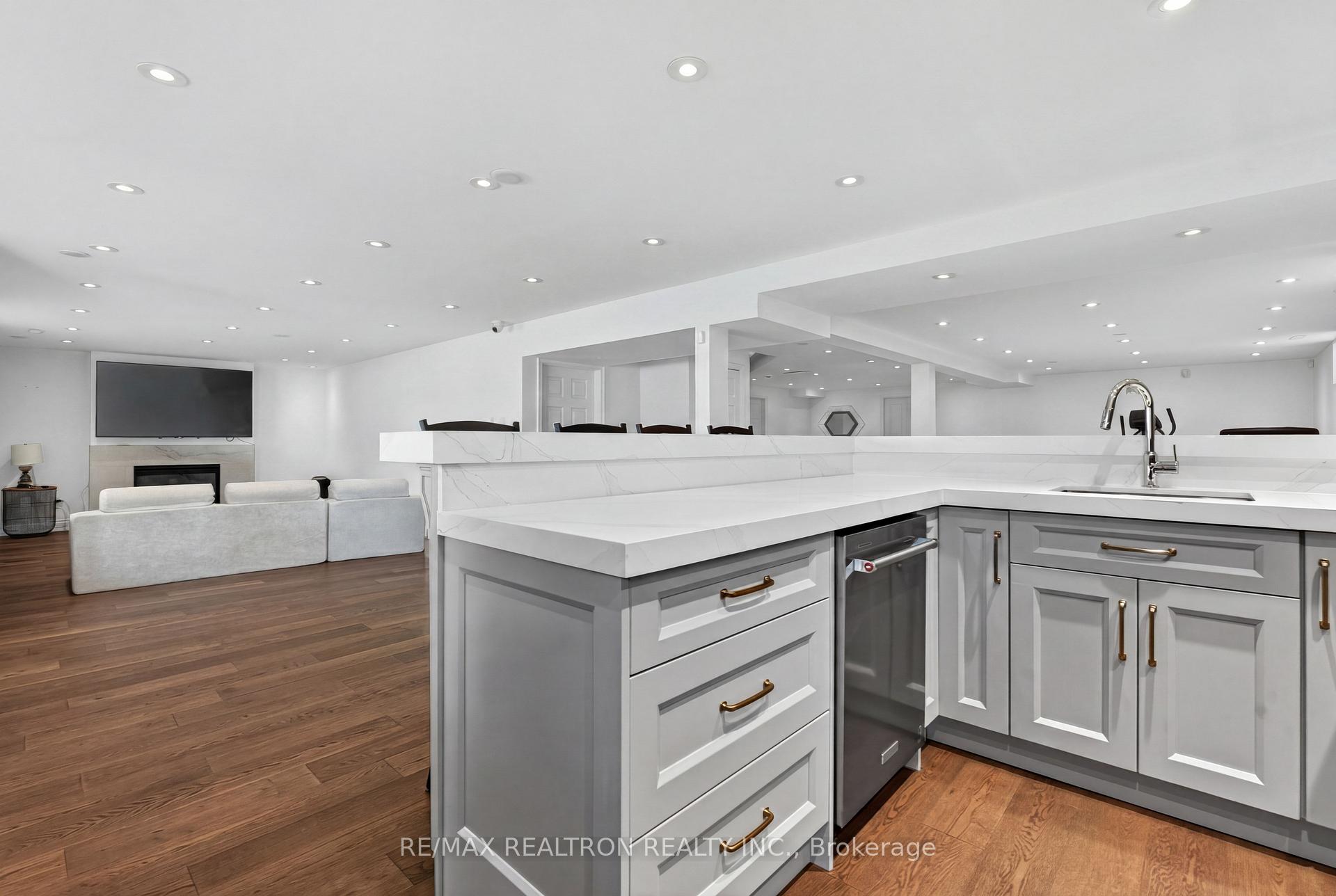 Photo 45 of 38 Beckenridge Drive, Markham, Milliken Mills East — HOMEH