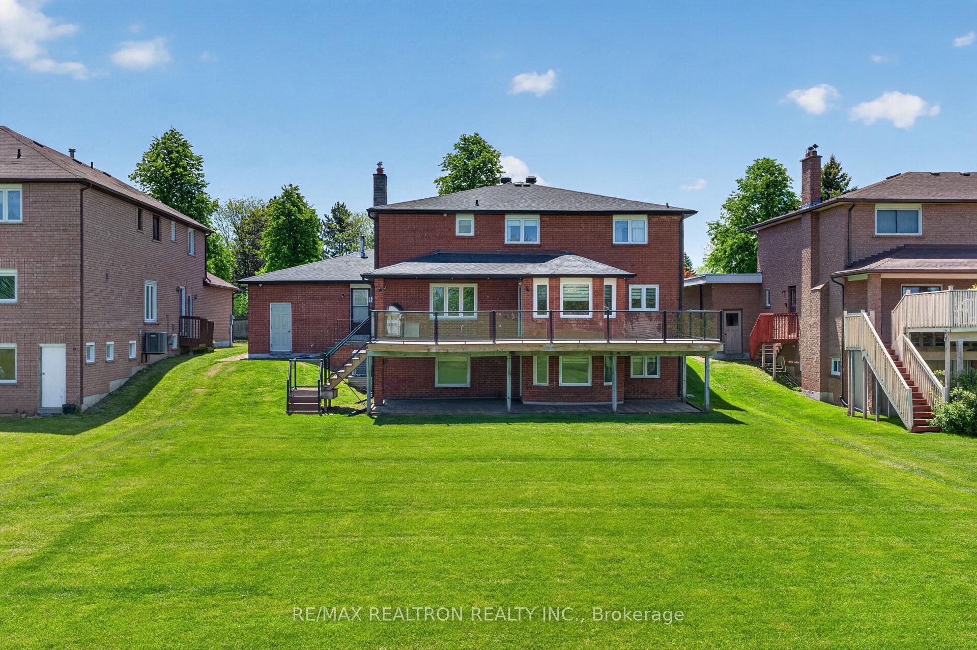 Photo 48 of 38 Beckenridge Drive, Markham, Milliken Mills East — HOMEH