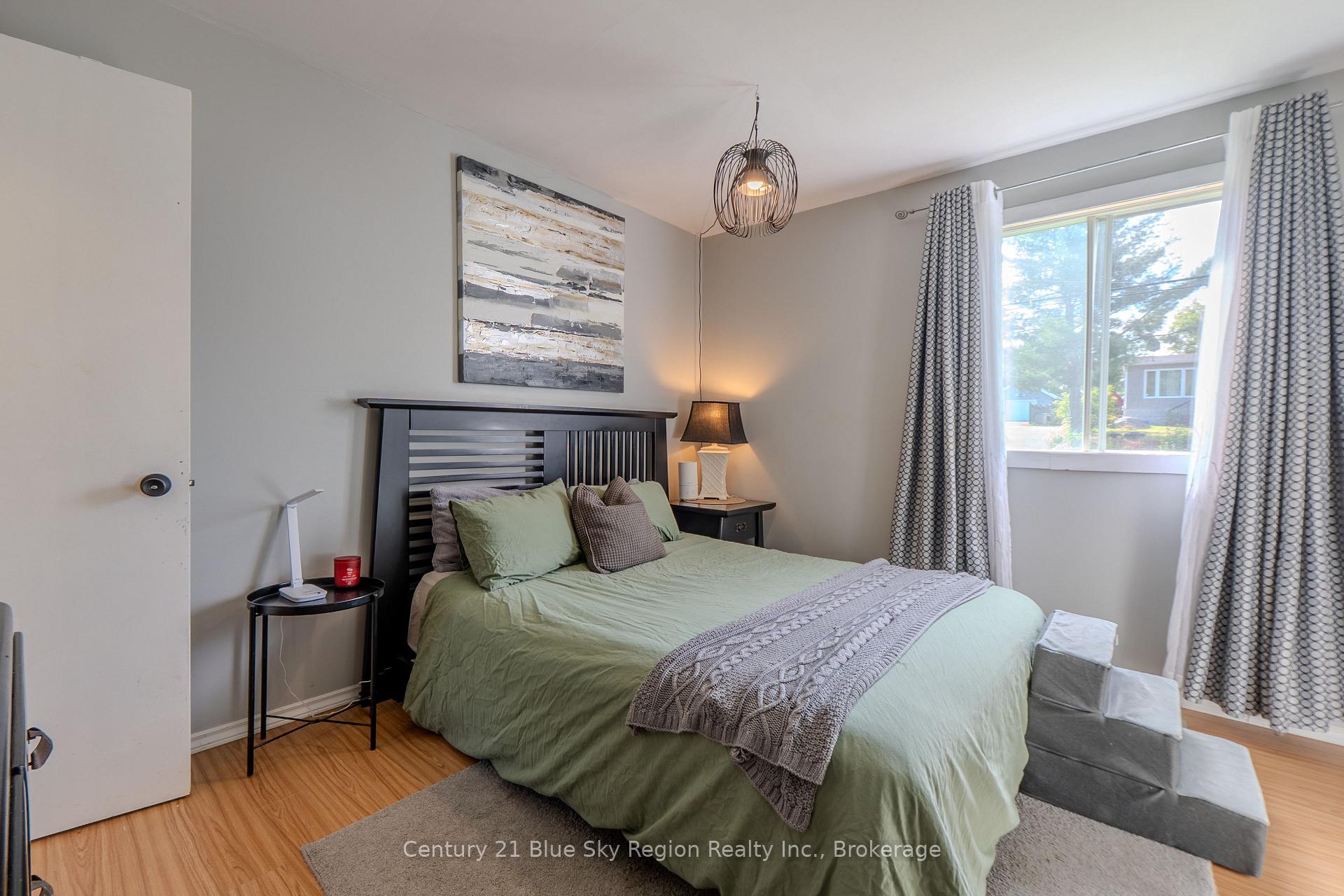Photo 22 of 980 Lily Street, Mattawa — HOMEH