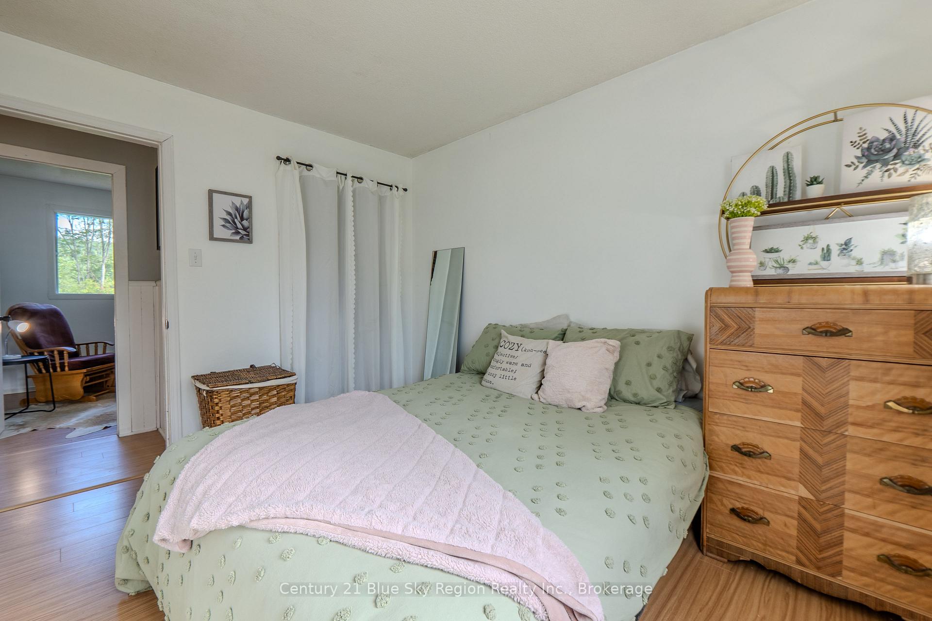 Photo 25 of 980 Lily Street, Mattawa — HOMEH