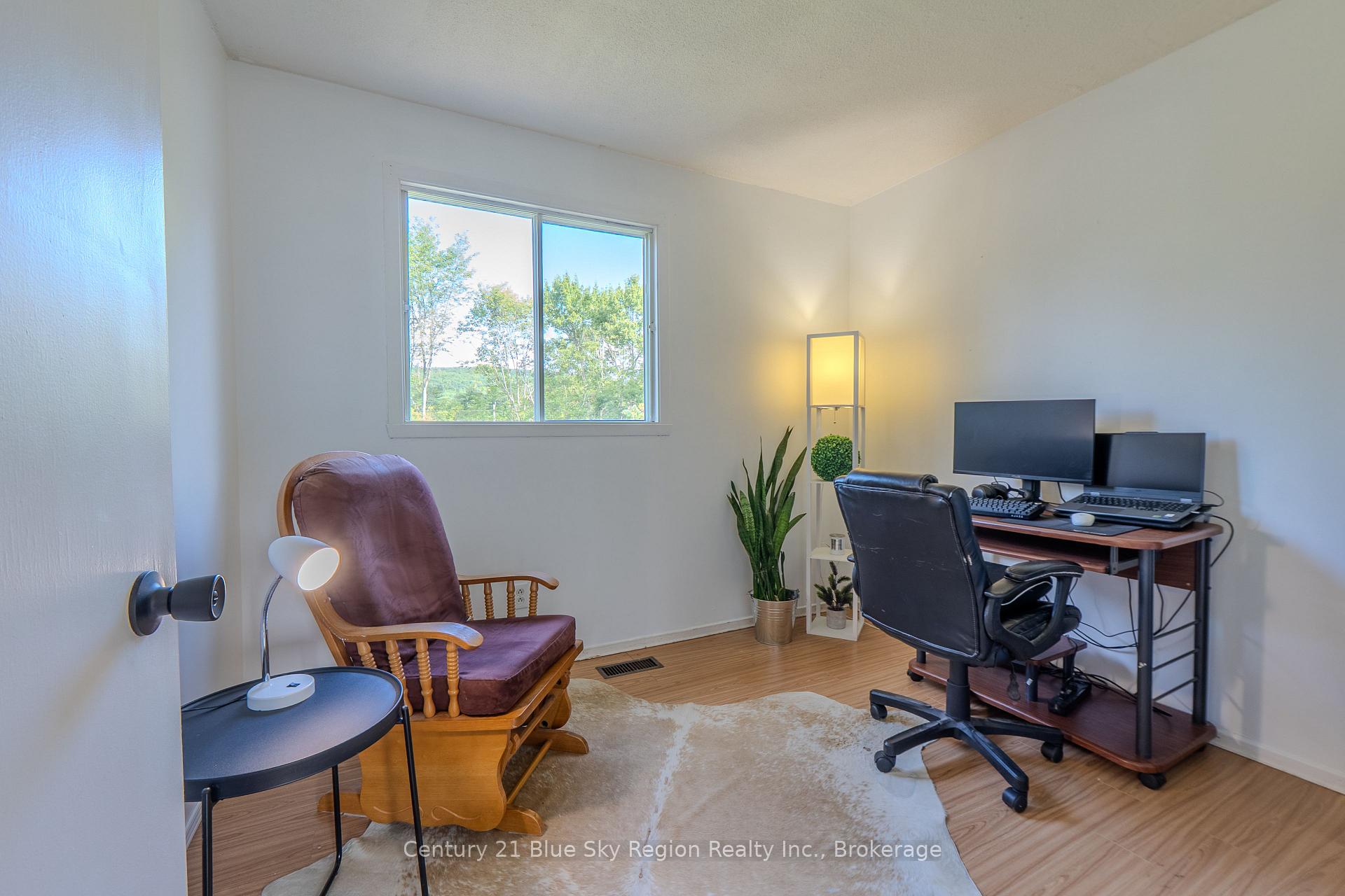 Photo 26 of 980 Lily Street, Mattawa — HOMEH