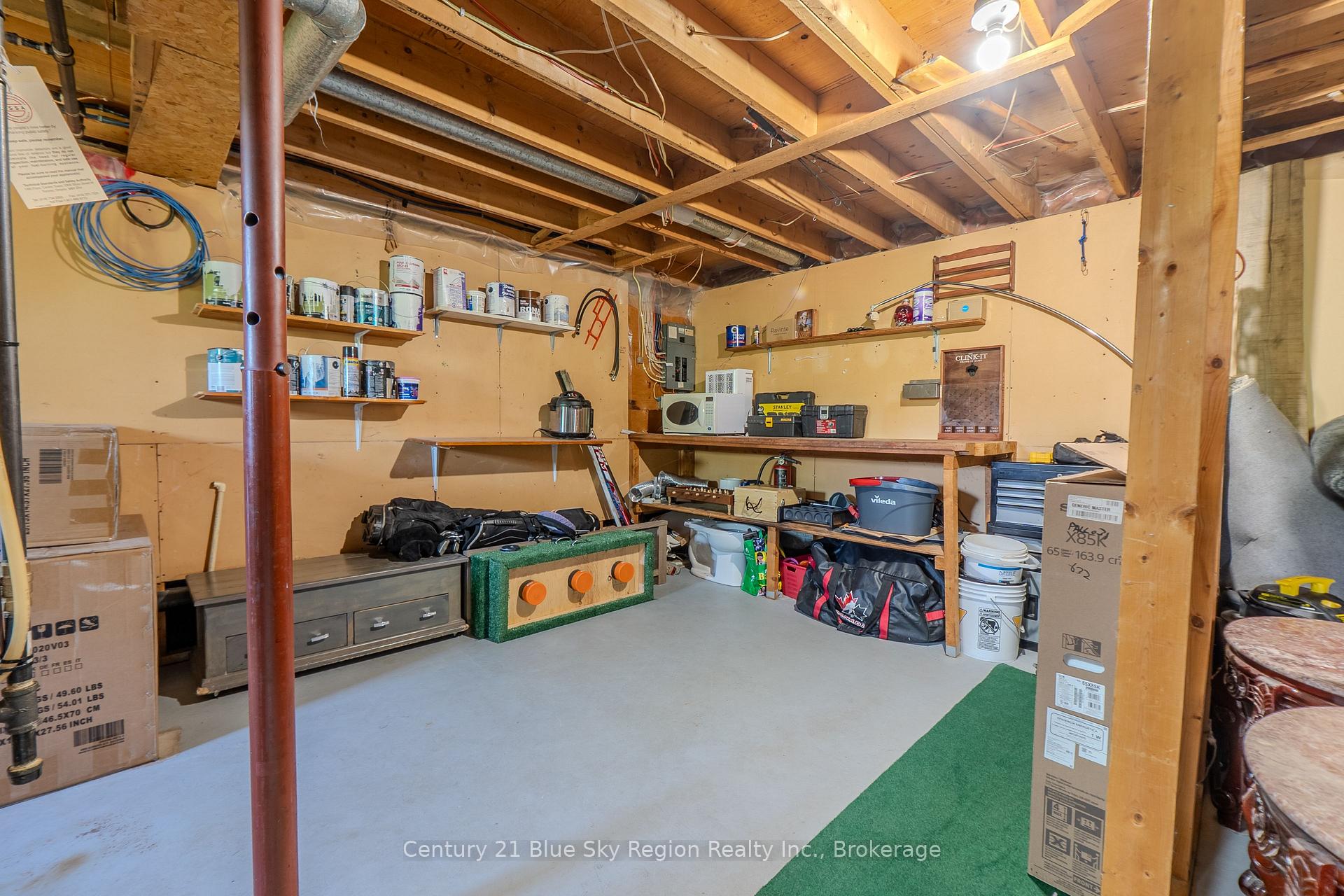 Photo 32 of 980 Lily Street, Mattawa — HOMEH