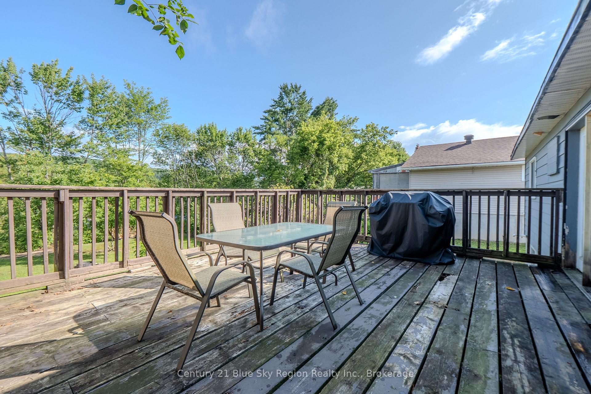 Photo 34 of 980 Lily Street, Mattawa — HOMEH