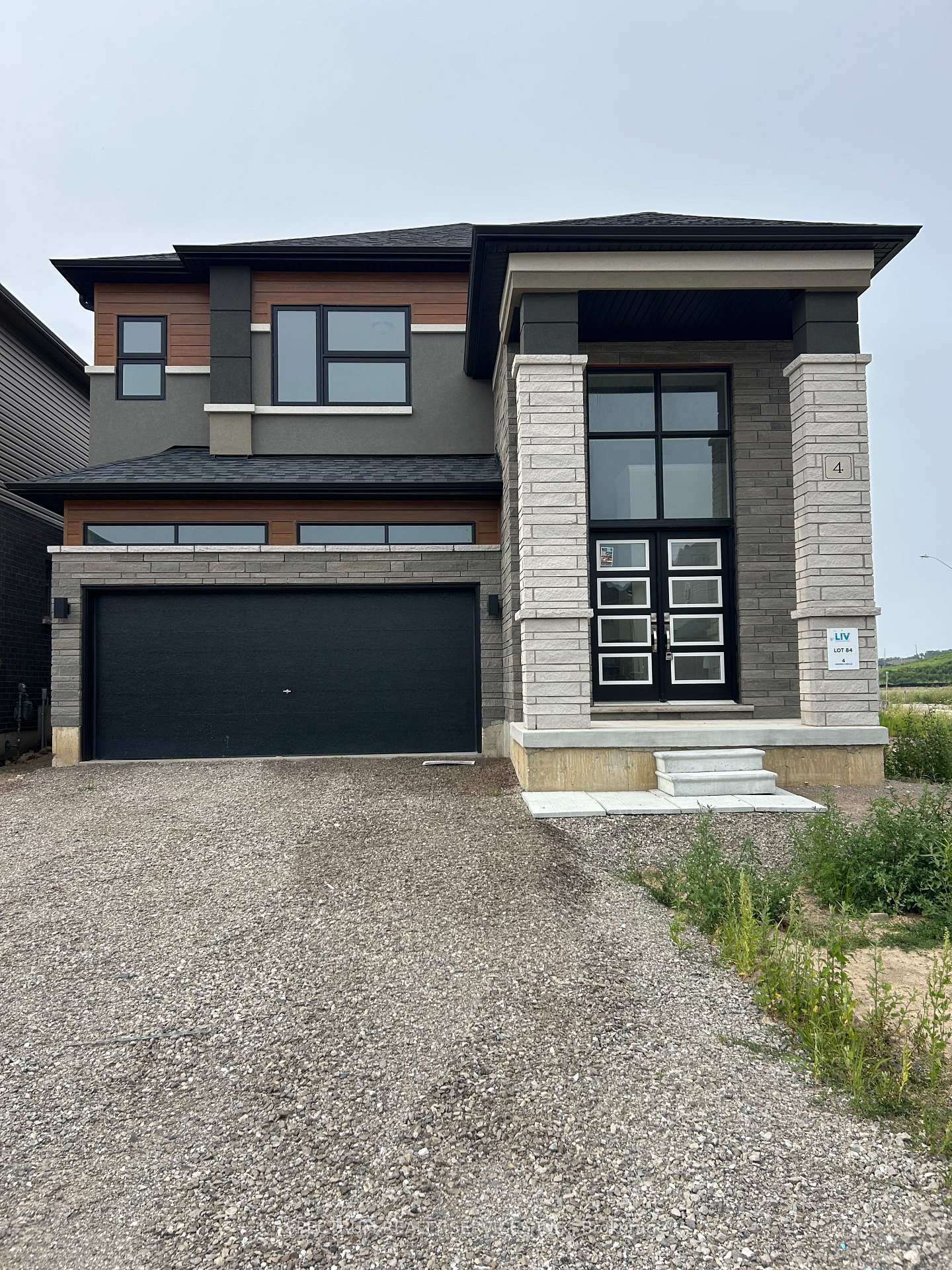Photo 1 of 4 Arding Circle, Brantford, Empire South — HOMEH
