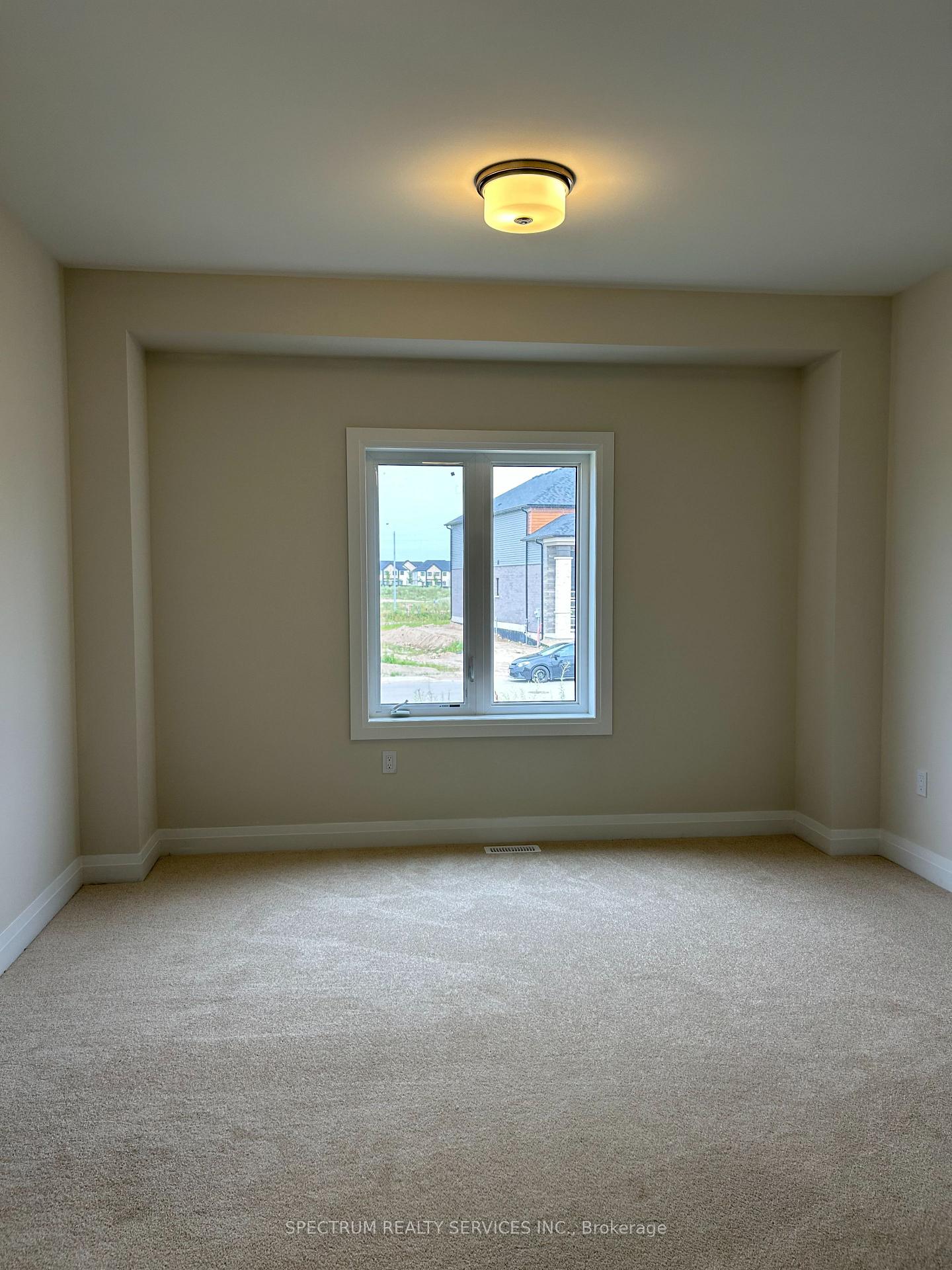 Photo 2 of 4 Arding Circle, Brantford, Empire South — HOMEH