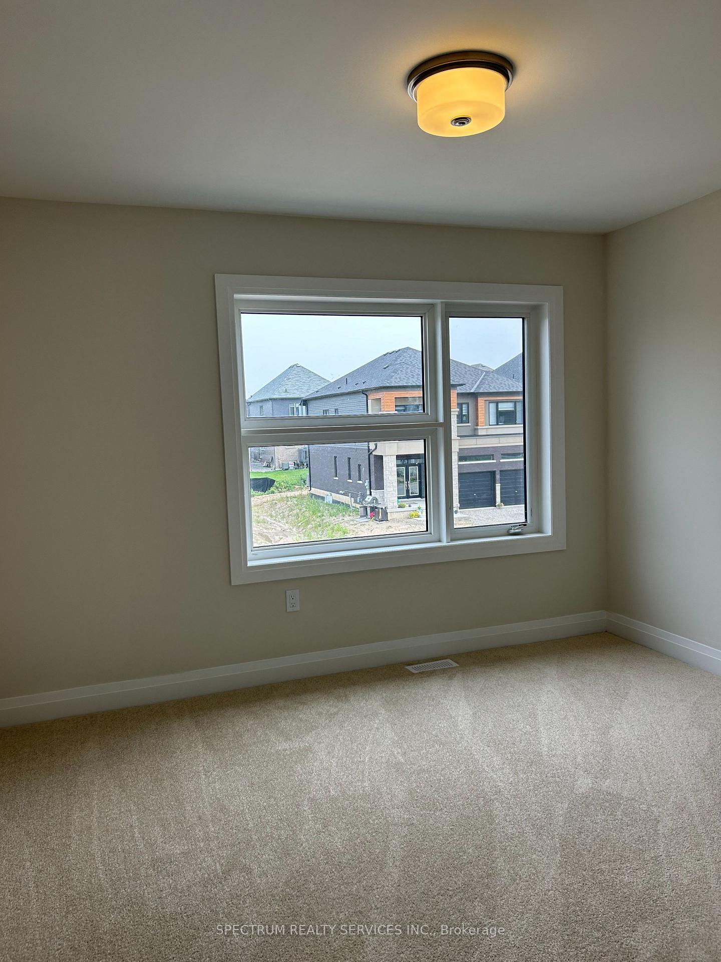 Photo 9 of 4 Arding Circle, Brantford, Empire South — HOMEH