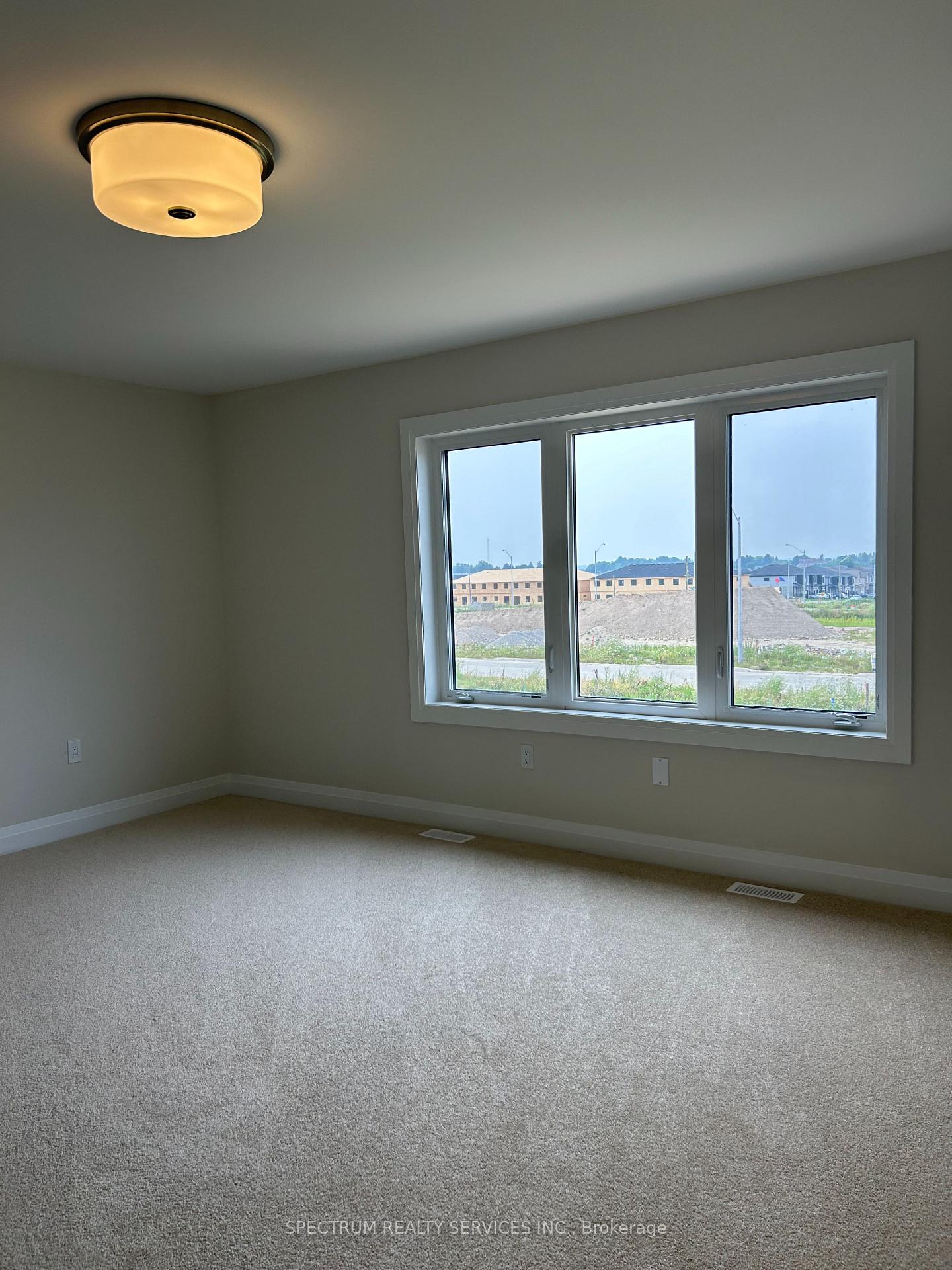 Photo 15 of 4 Arding Circle, Brantford, Empire South — HOMEH