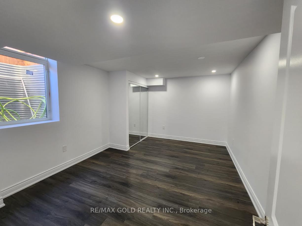 Photo 15 of Unit 1, 298 Etheridge Avenue, Milton, Ford — HOMEH