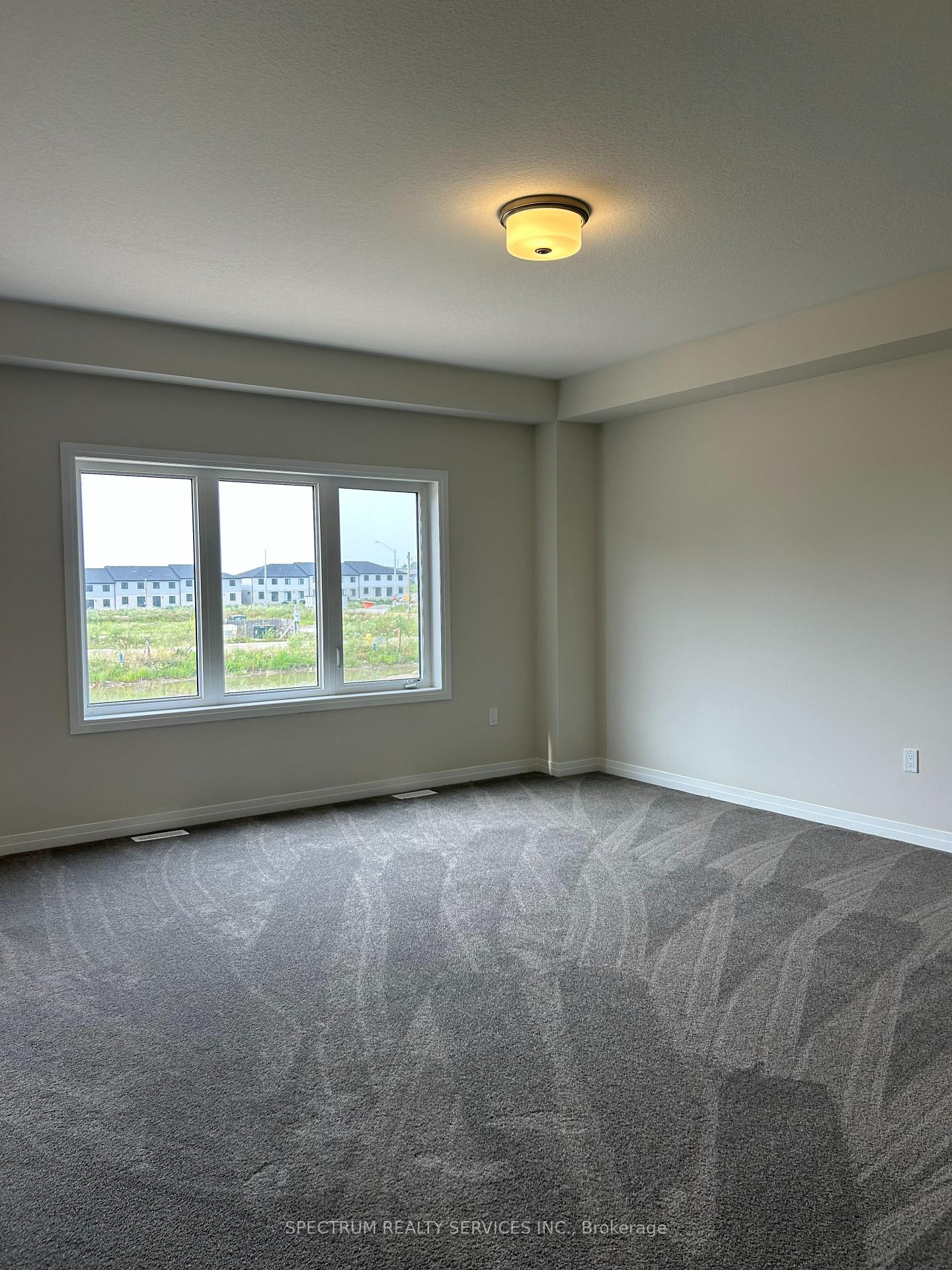 Photo 8 of 10 Arding Circle, Brantford, Greenbrier — HOMEH