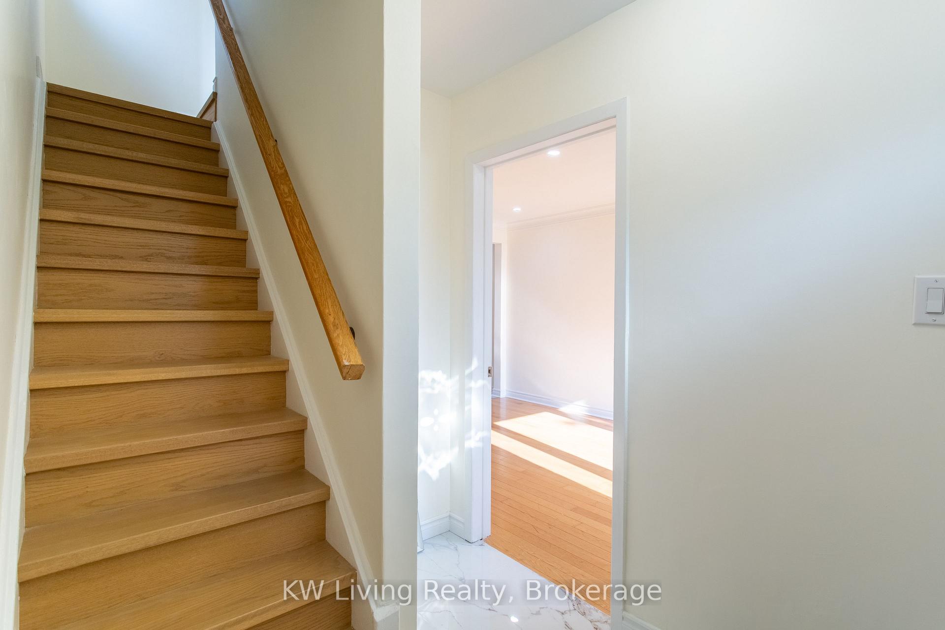 Photo 16 of 9 Rupert Street, Scarborough, Clairlea-Birchmount — HOMEH