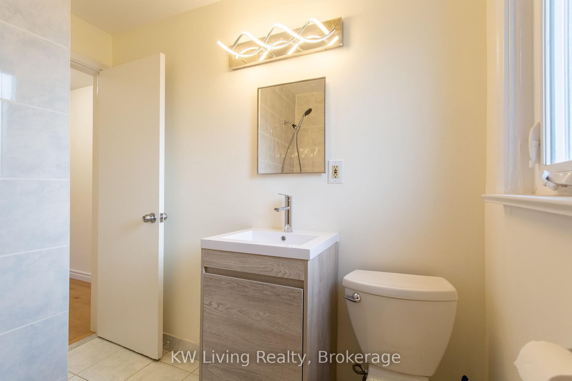 Photo 23 of 9 Rupert Street, Scarborough, Clairlea-Birchmount — HOMEH