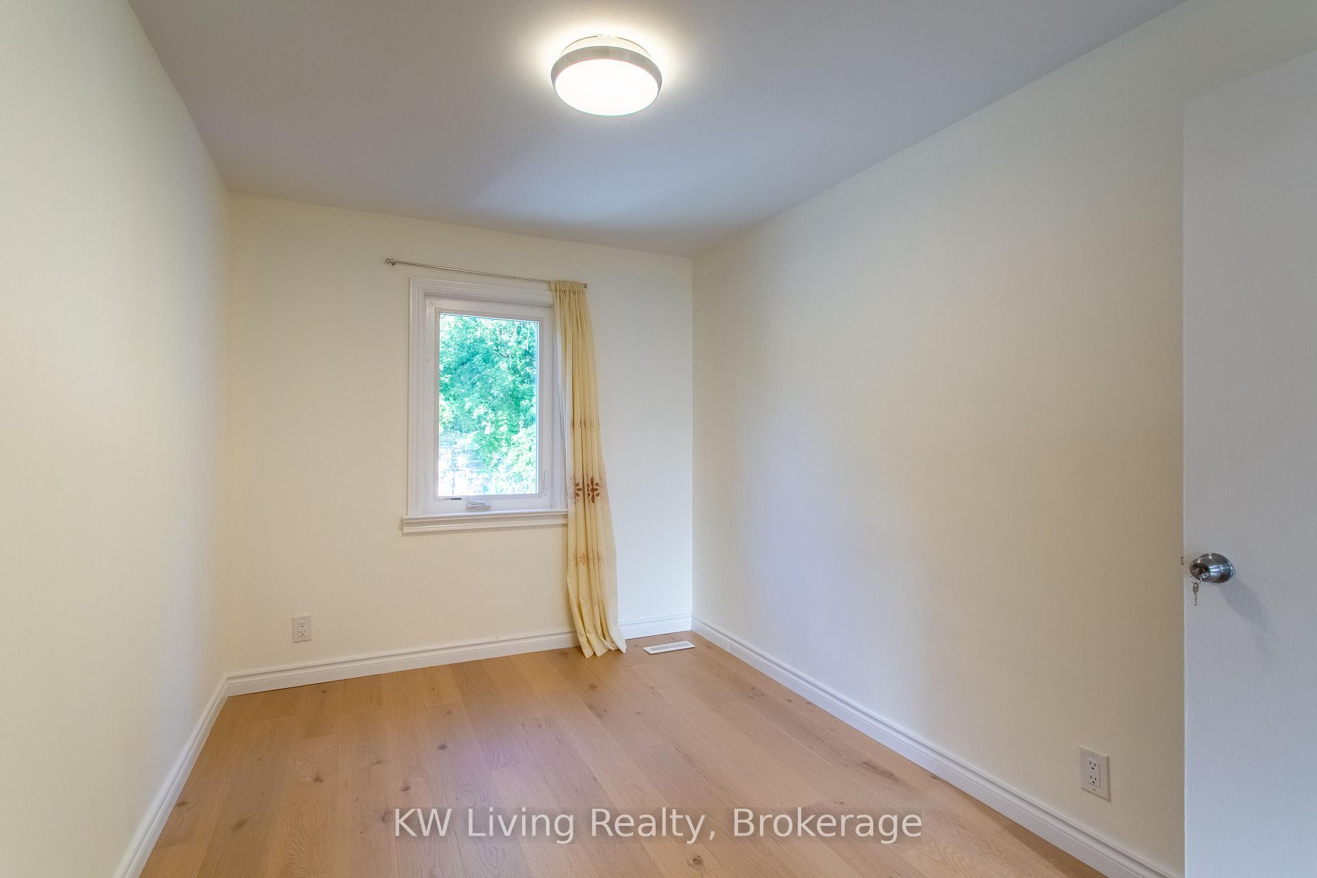Photo 29 of 9 Rupert Street, Scarborough, Clairlea-Birchmount — HOMEH
