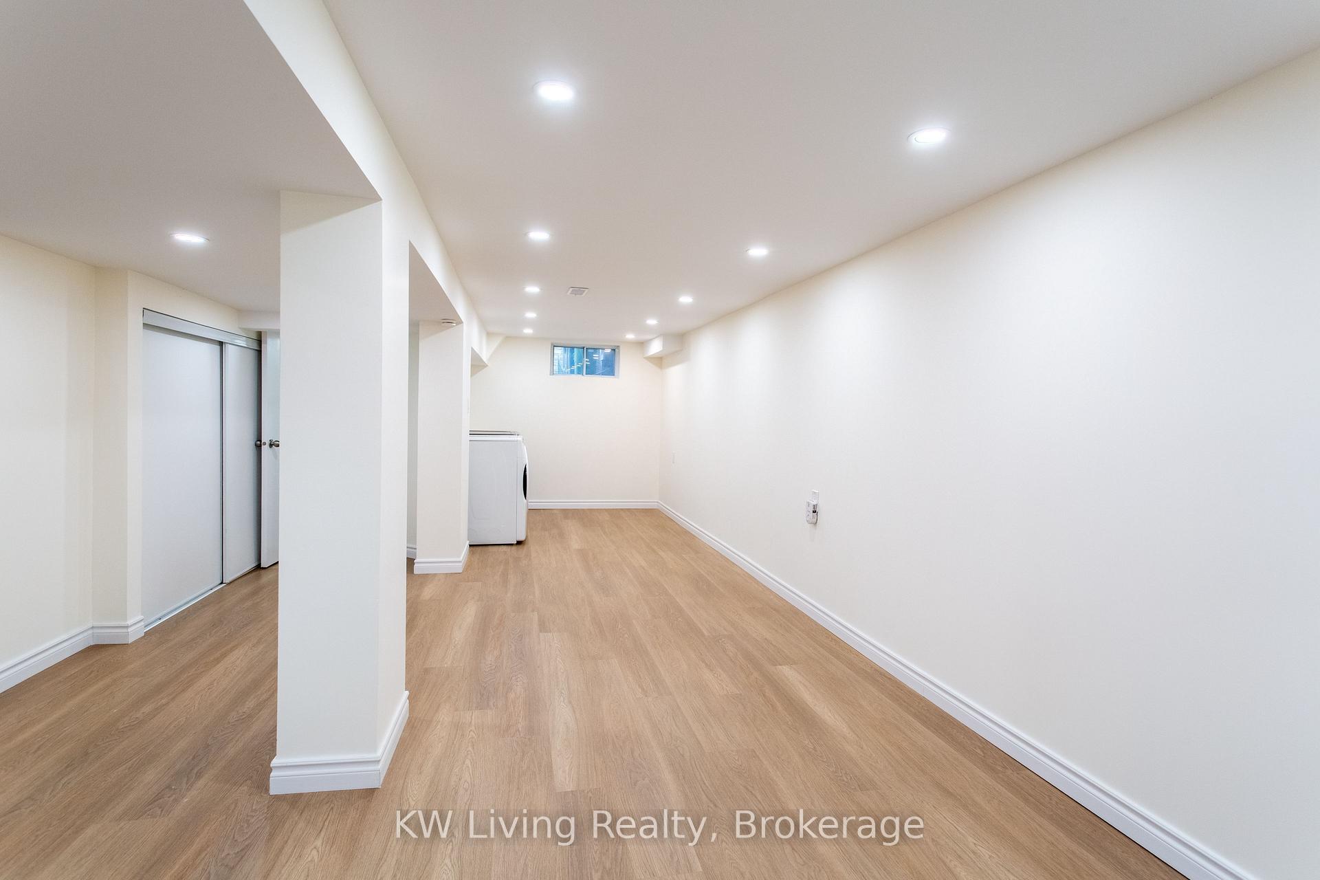 Photo 35 of 9 Rupert Street, Scarborough, Clairlea-Birchmount — HOMEH