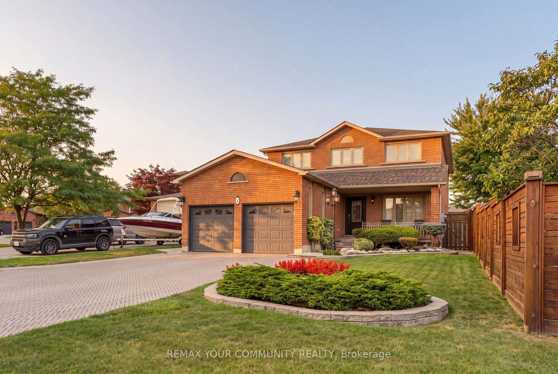Photo 3 of 4 Tomel Court, Caledon, Bolton West — HOMEH
