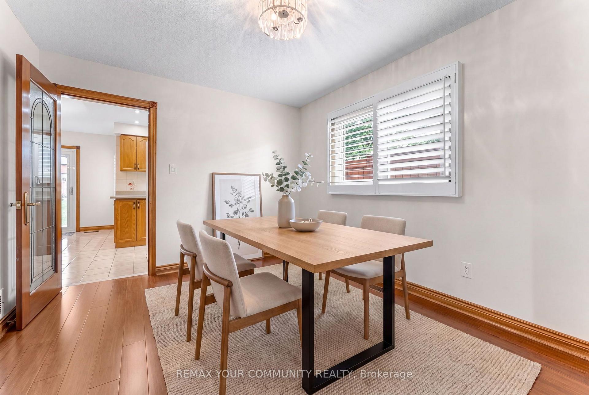 Photo 13 of 4 Tomel Court, Caledon, Bolton West — HOMEH