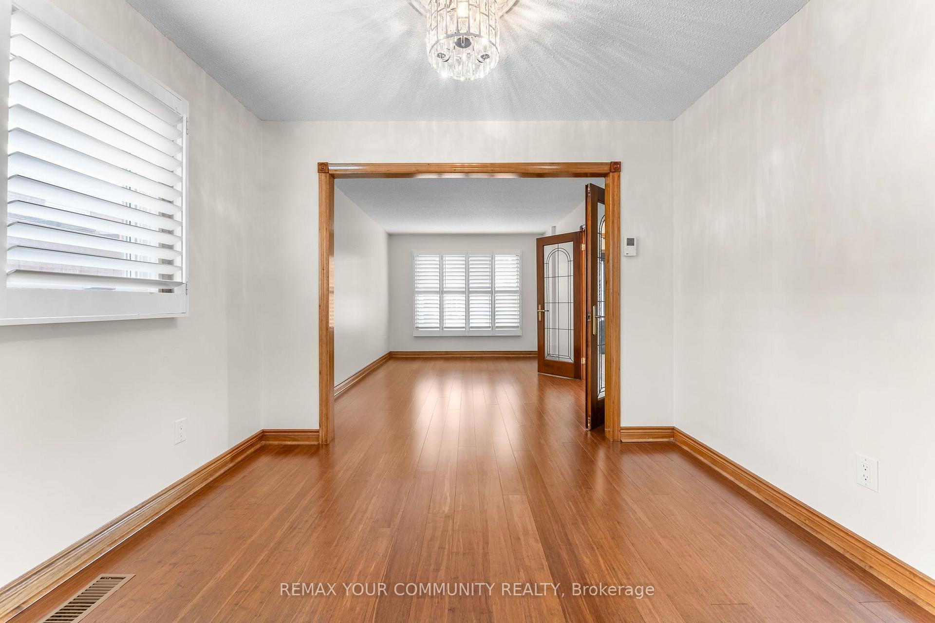 Photo 15 of 4 Tomel Court, Caledon, Bolton West — HOMEH