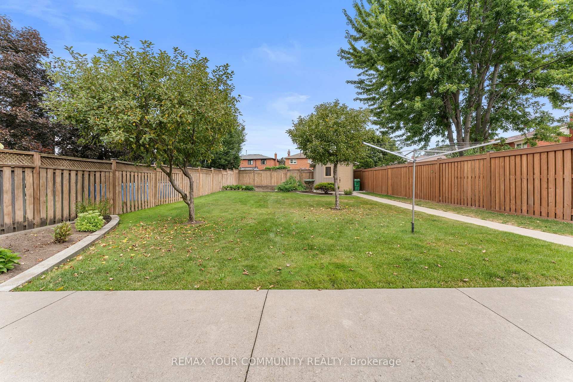 Photo 45 of 4 Tomel Court, Caledon, Bolton West — HOMEH