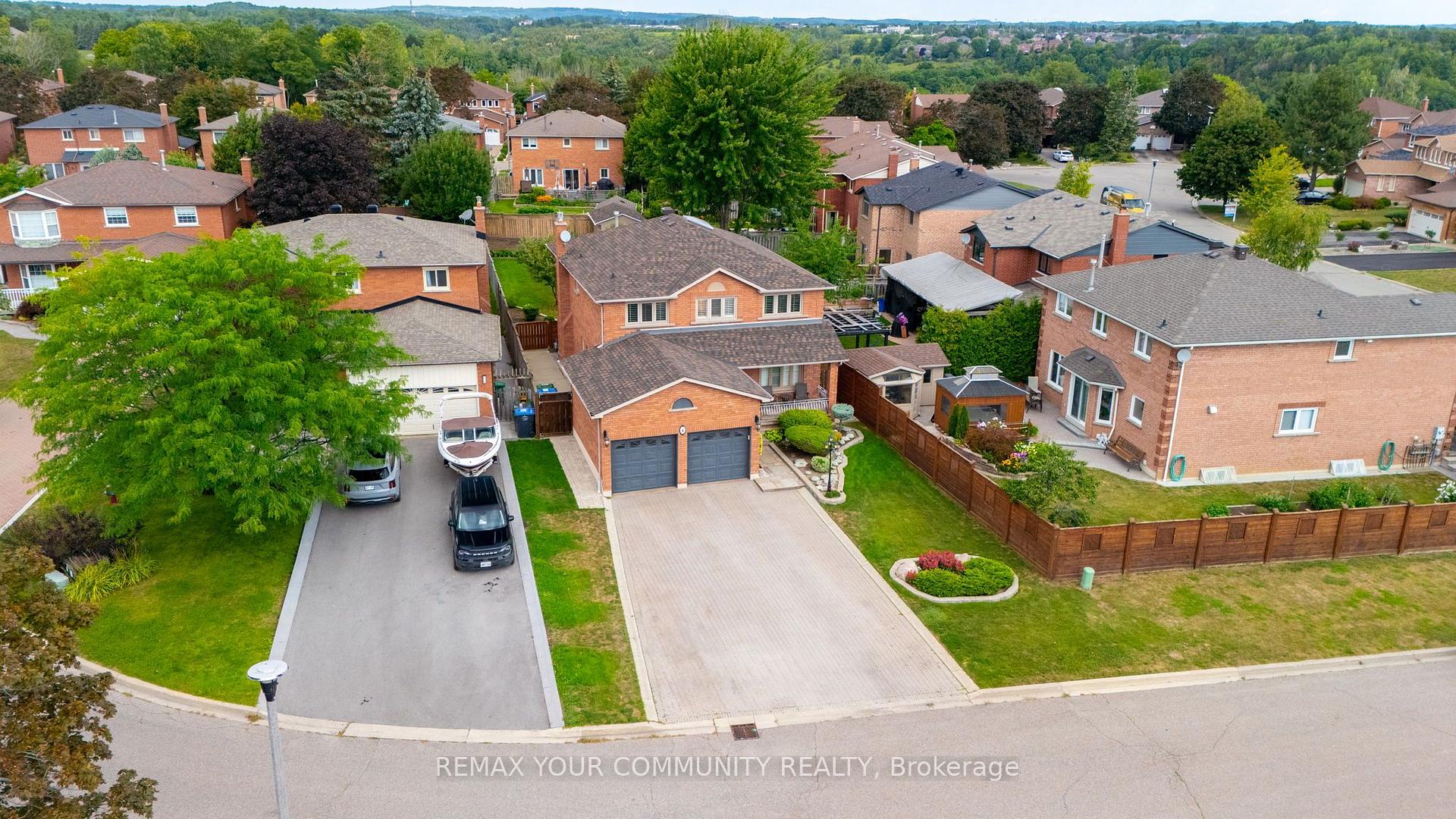 Photo 48 of 4 Tomel Court, Caledon, Bolton West — HOMEH