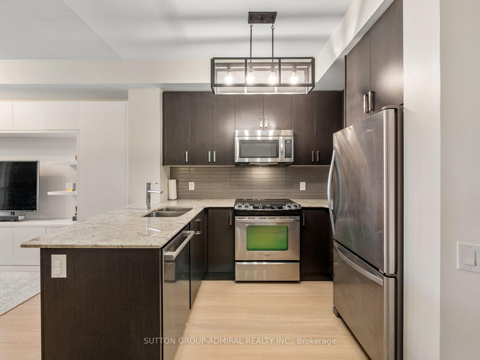Photo 4 of Unit 405, 7608 Yonge Street, Vaughan, Crestwood-Springfarm-Yorkhill — HOMEH