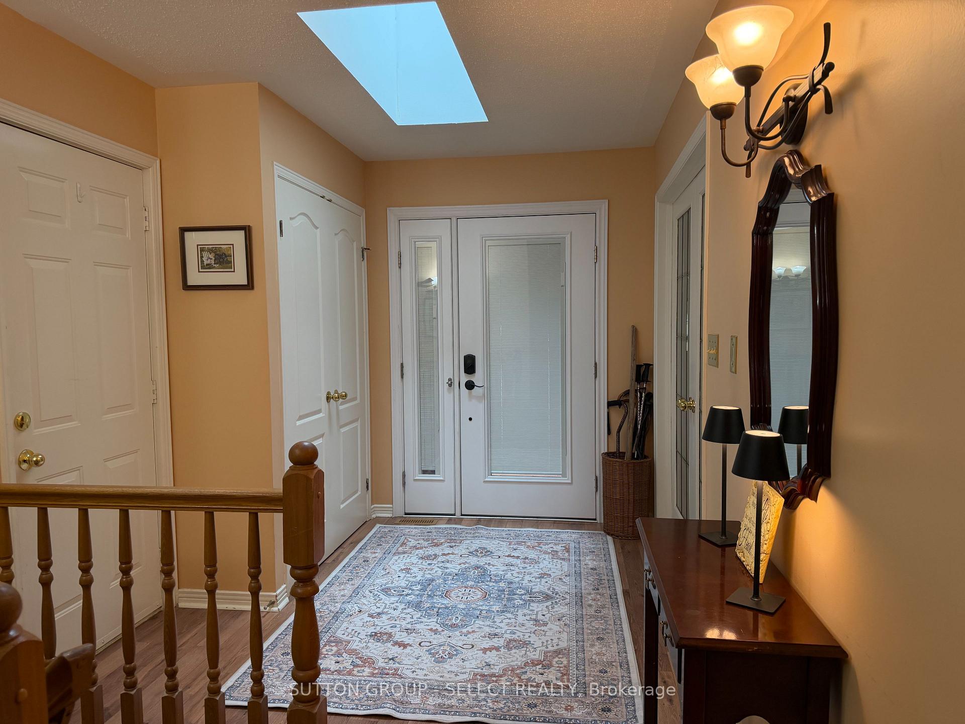 Photo 4 of 68 Midale Crescent, London, North C — HOMEH