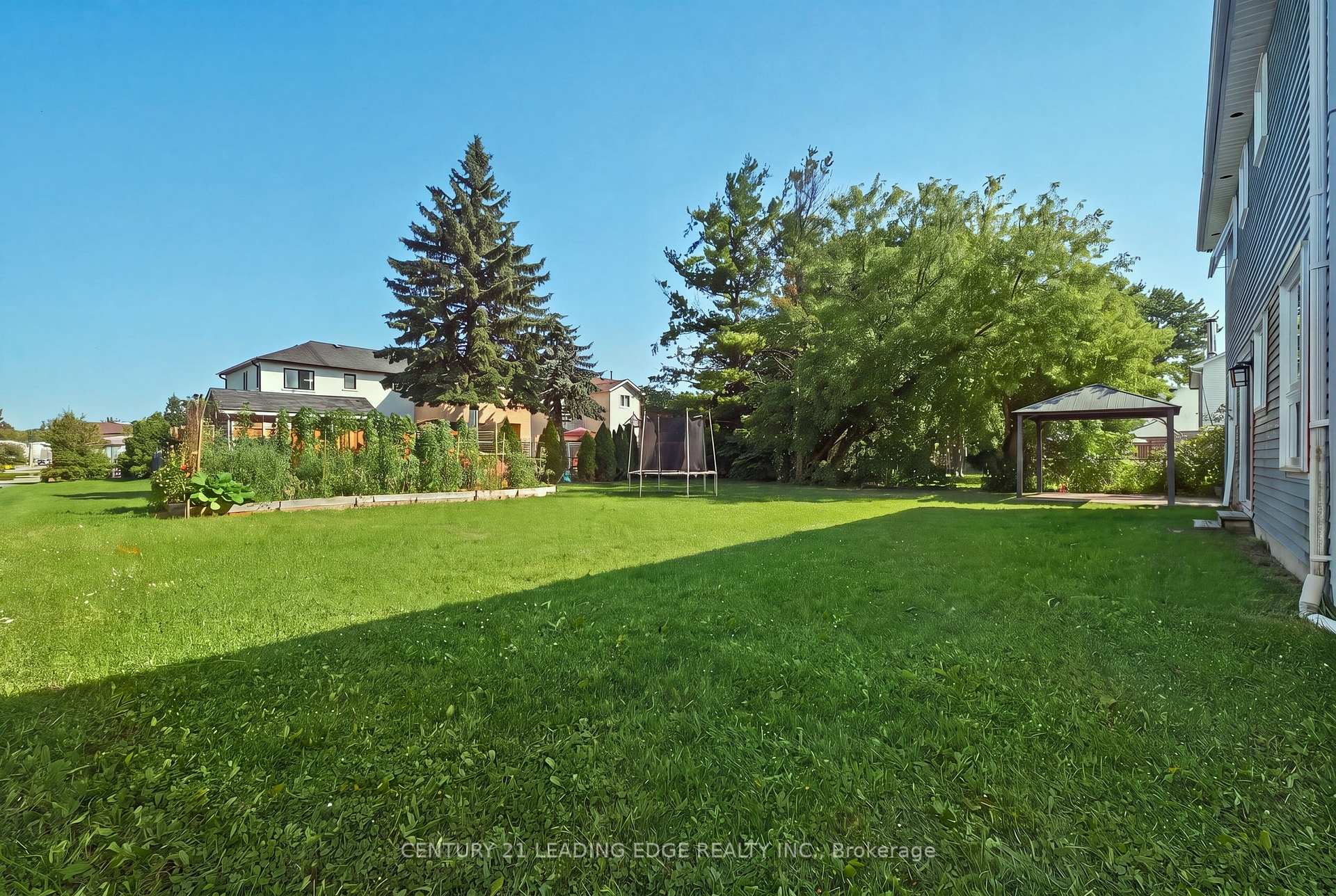 Photo 6 of 1100 Maclean Street, Innisfil, Alcona — HOMEH