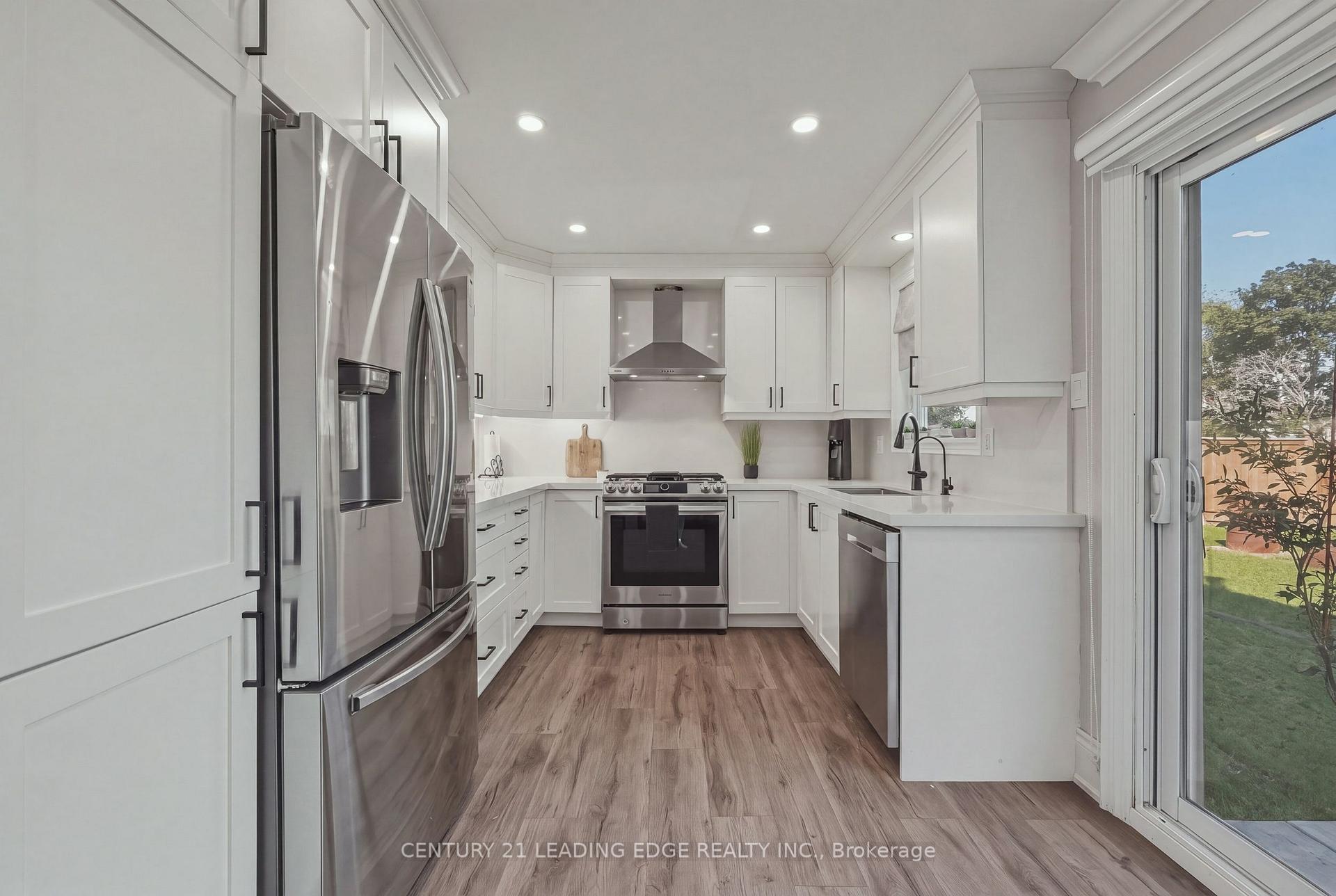 Photo 30 of 1100 Maclean Street, Innisfil, Alcona — HOMEH