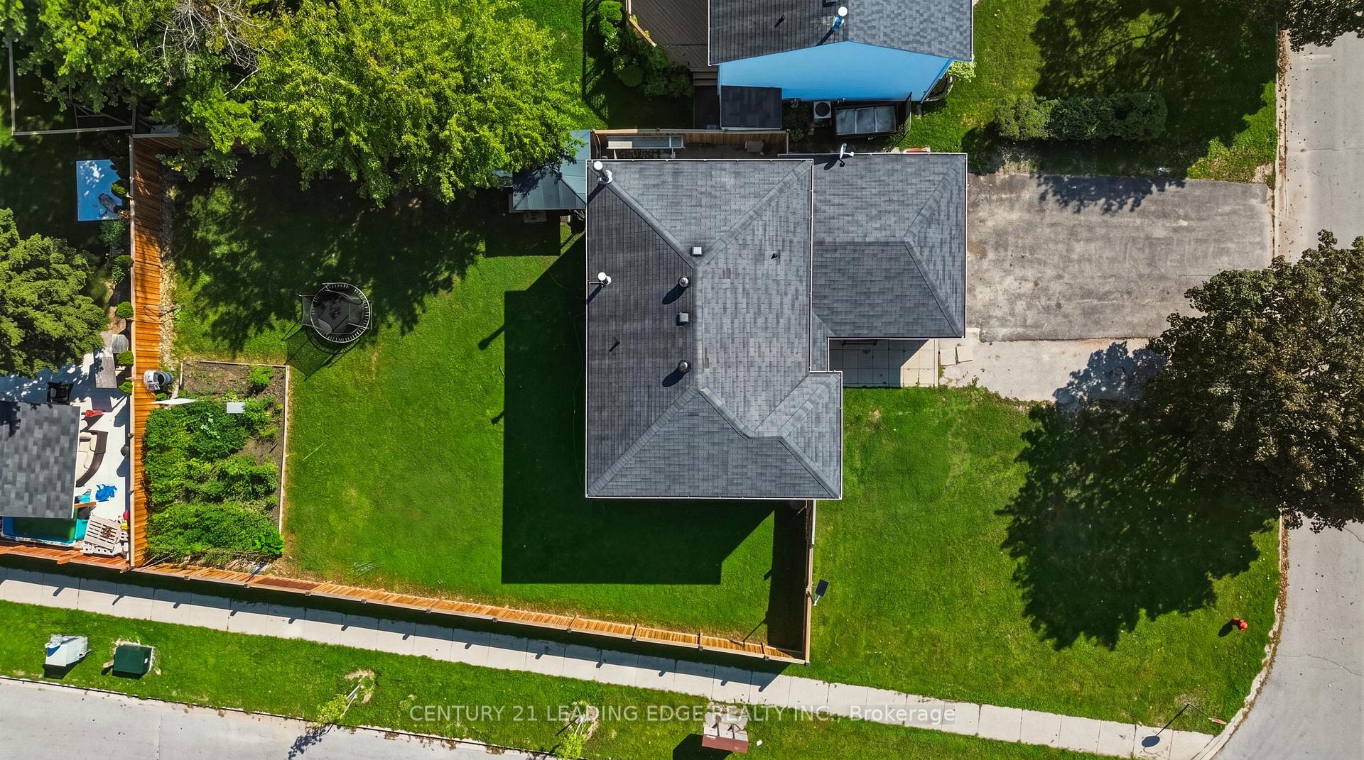 Photo 50 of 1100 Maclean Street, Innisfil, Alcona — HOMEH