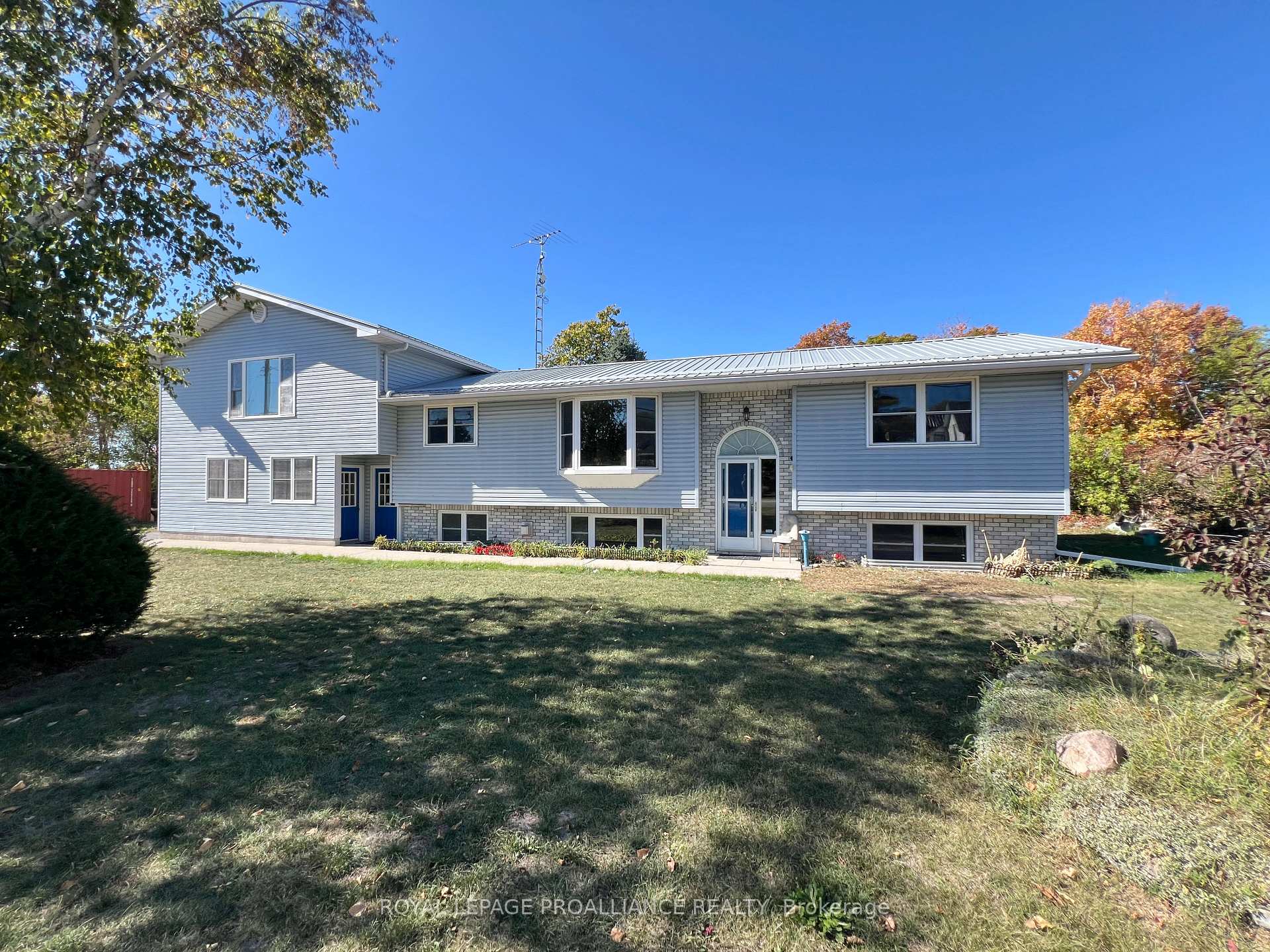 Photo 1 of 444 County Road 19, Prince Edward County, Ameliasburg Ward — HOMEH