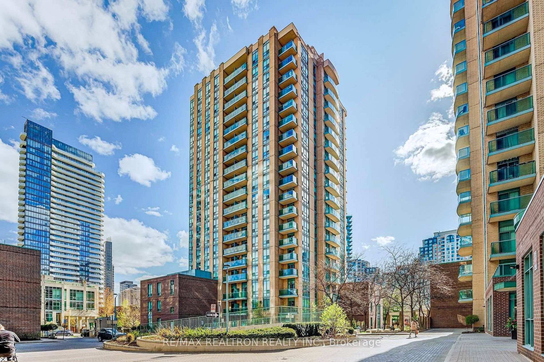 Front of Unit LPH02, 20 Olive Avenue
