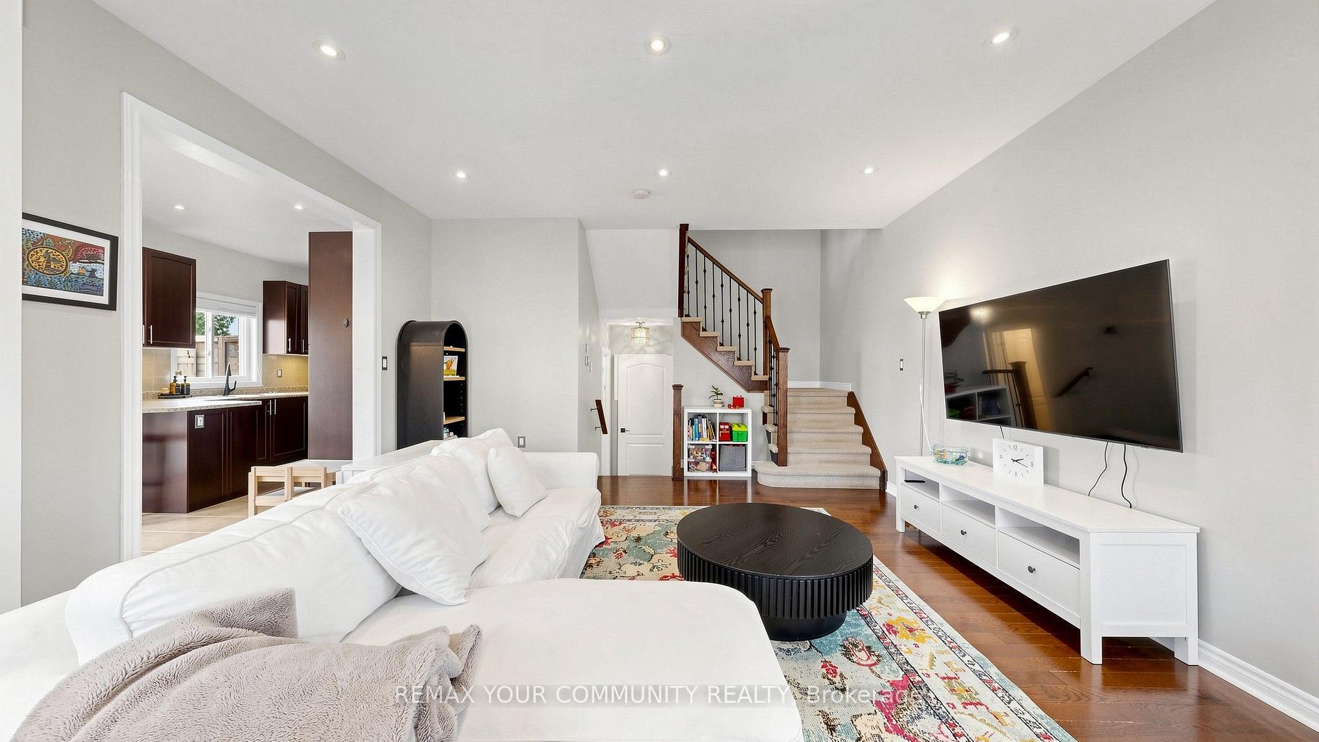 Photo 17 of 51 Shuttleworth Drive, Clarington, Courtice — HOMEH