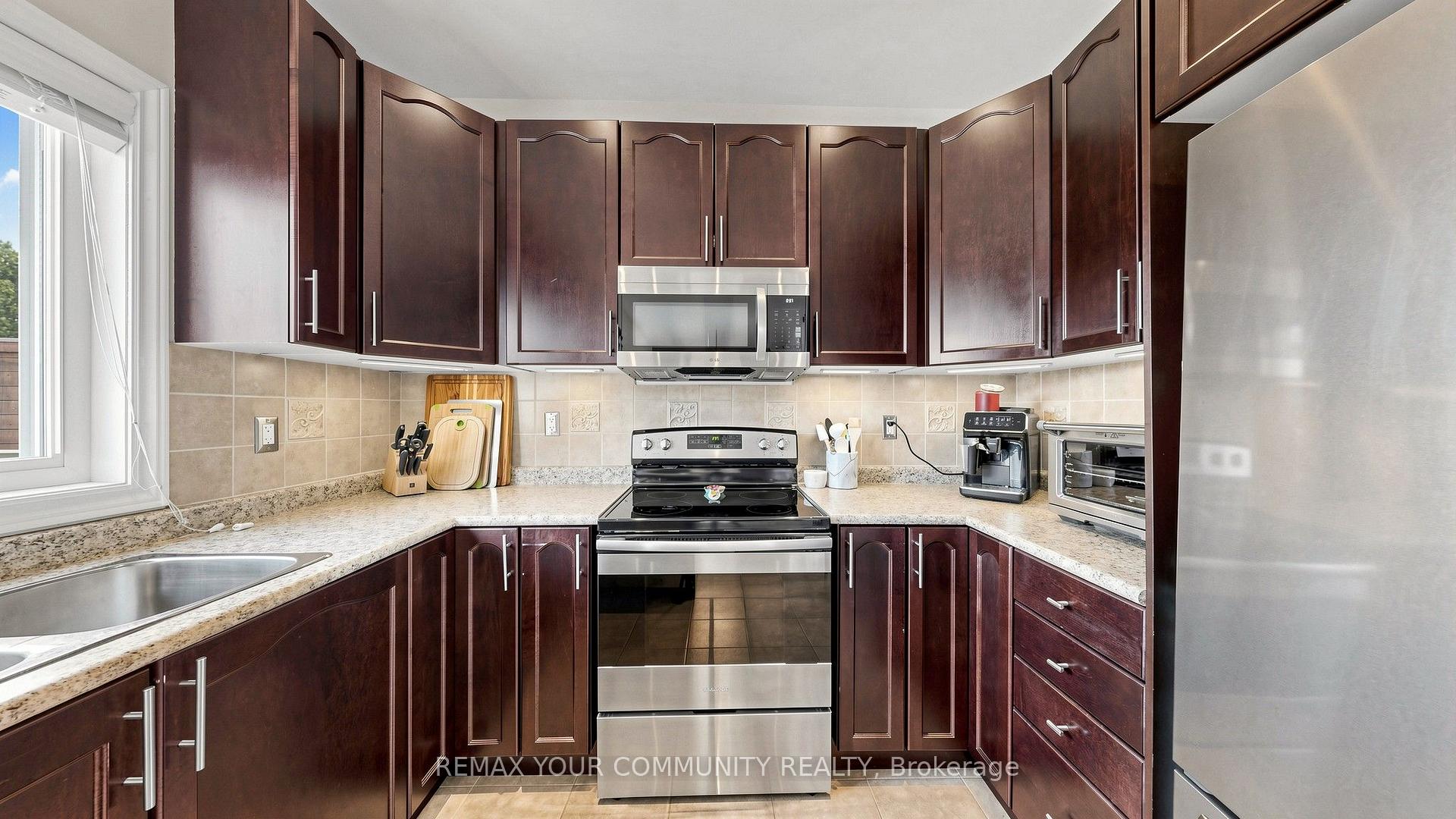 Photo 27 of 51 Shuttleworth Drive, Clarington, Courtice — HOMEH