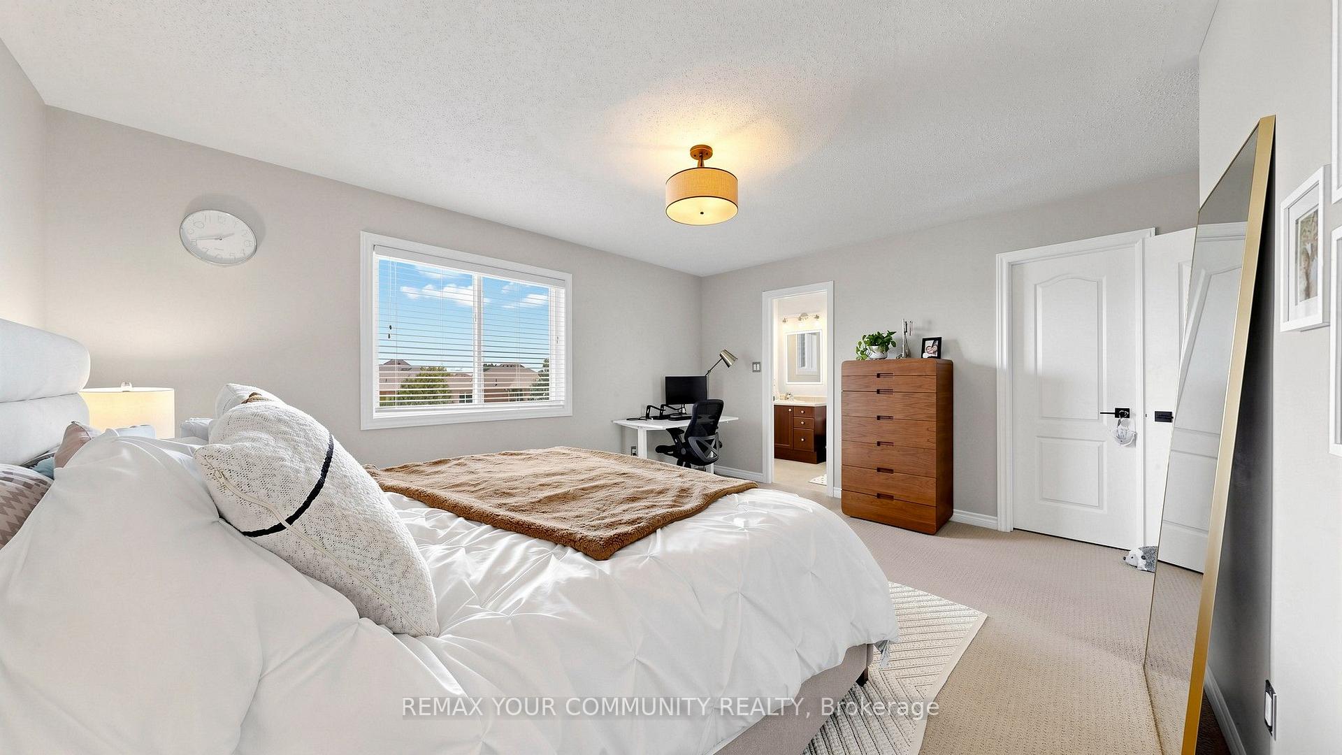 Photo 47 of 51 Shuttleworth Drive, Clarington, Courtice — HOMEH