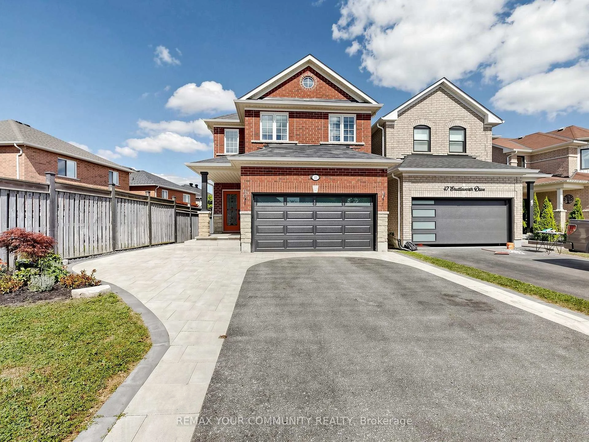 Photo 3 of 51 Shuttleworth Drive, Clarington, Courtice — HOMEH