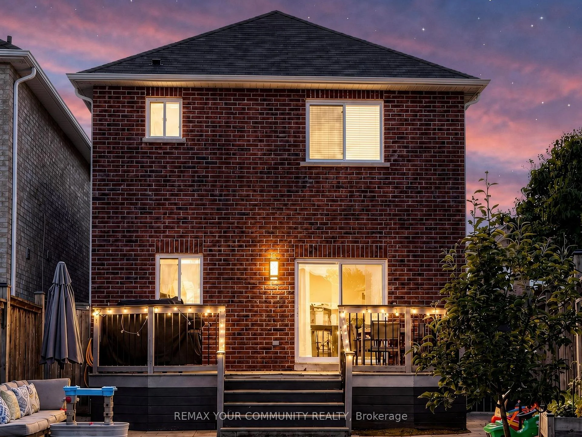 Photo 5 of 51 Shuttleworth Drive, Clarington, Courtice — HOMEH
