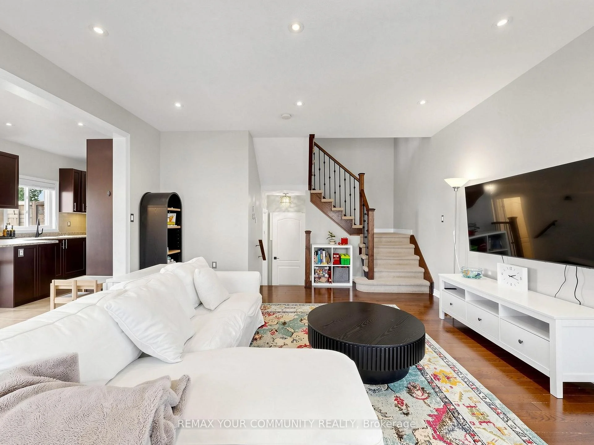 Photo 20 of 51 Shuttleworth Drive, Clarington, Courtice — HOMEH