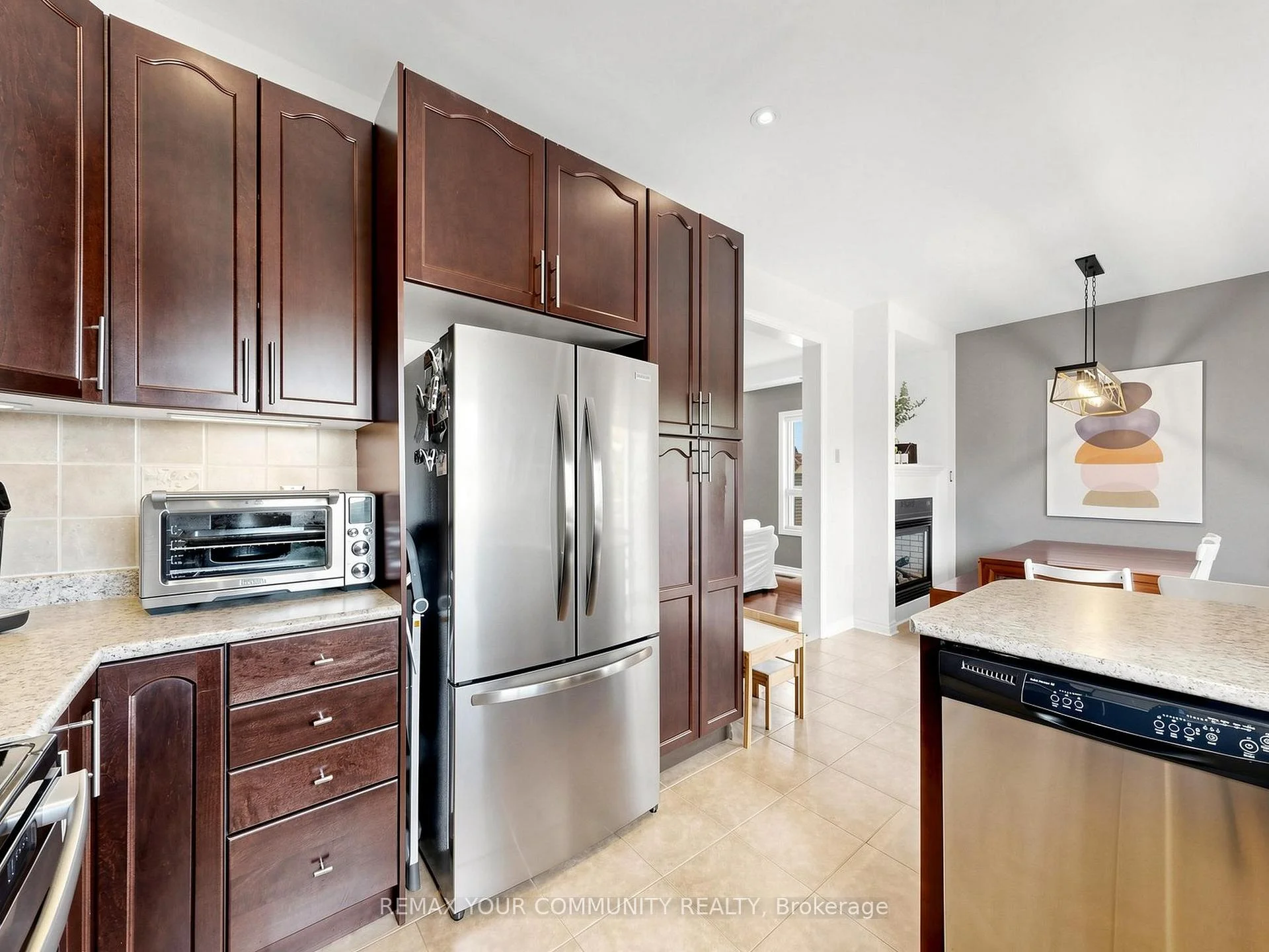 Photo 34 of 51 Shuttleworth Drive, Clarington, Courtice — HOMEH