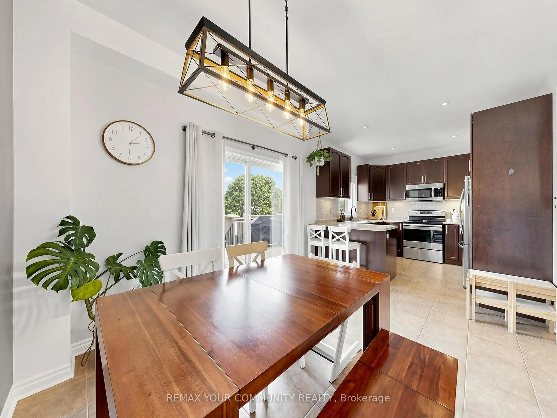 Photo 42 of 51 Shuttleworth Drive, Clarington, Courtice — HOMEH