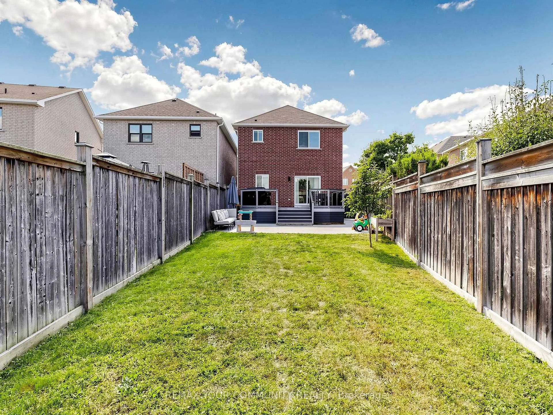 Photo 94 of 51 Shuttleworth Drive, Clarington, Courtice — HOMEH