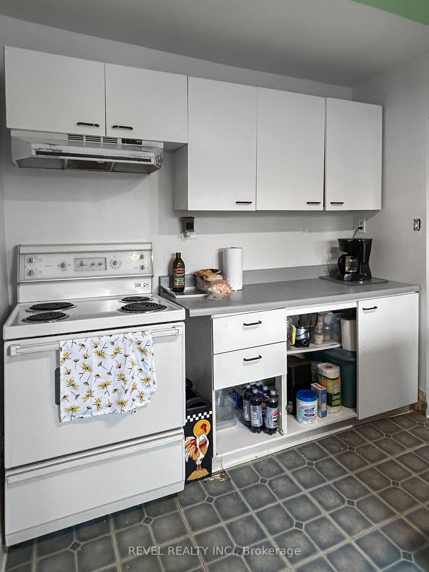 Photo 5 of 70 Helmer Avenue, Timmins, SP - Main Area — HOMEH