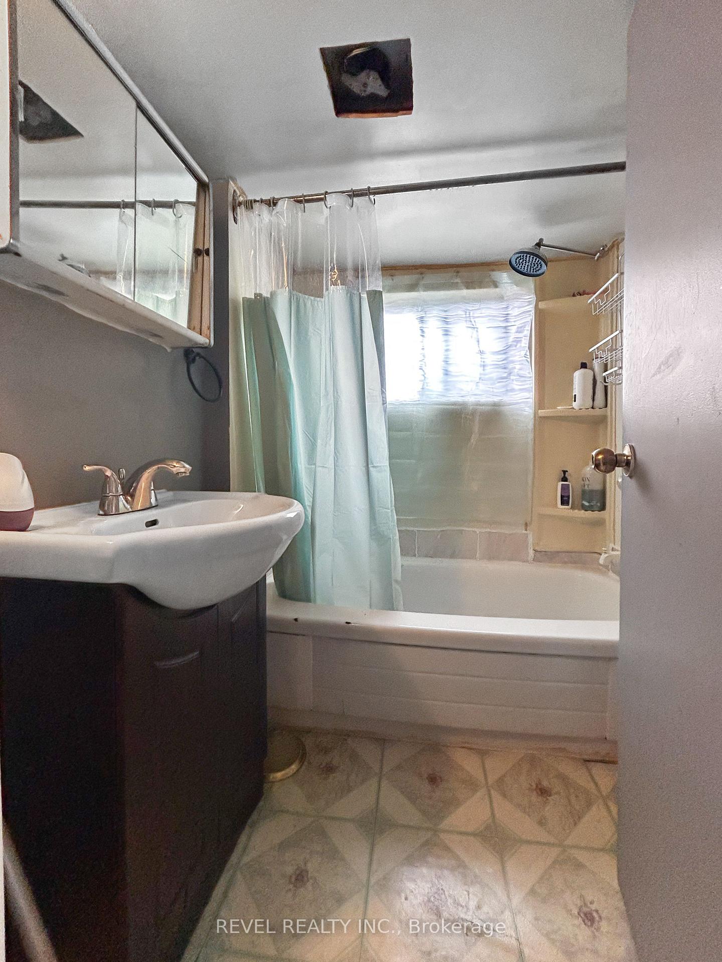 Photo 10 of 70 Helmer Avenue, Timmins, SP - Main Area — HOMEH