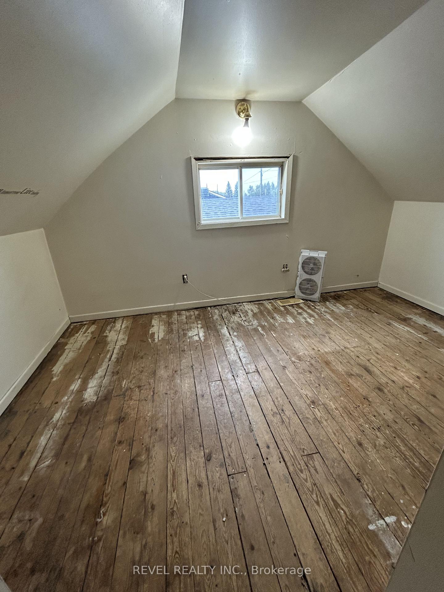 Photo 12 of 70 Helmer Avenue, Timmins, SP - Main Area — HOMEH