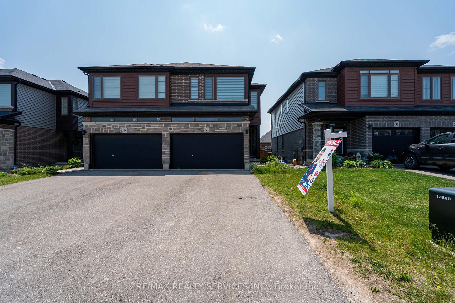 Photo 1 of 7 Baker Lane, Brant, Paris — HOMEH