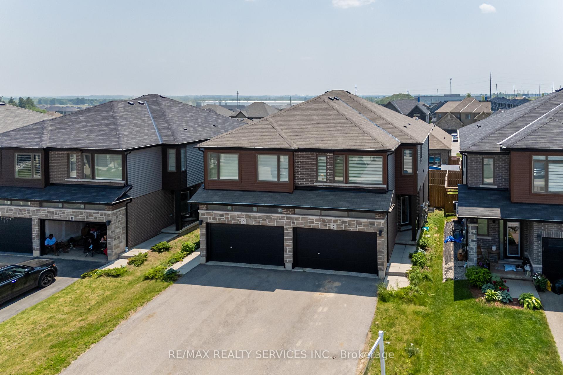 Photo 3 of 7 Baker Lane, Brant, Paris — HOMEH