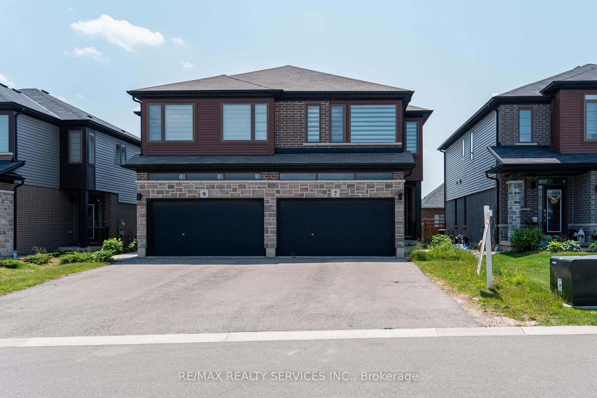 Photo 8 of 7 Baker Lane, Brant, Paris — HOMEH