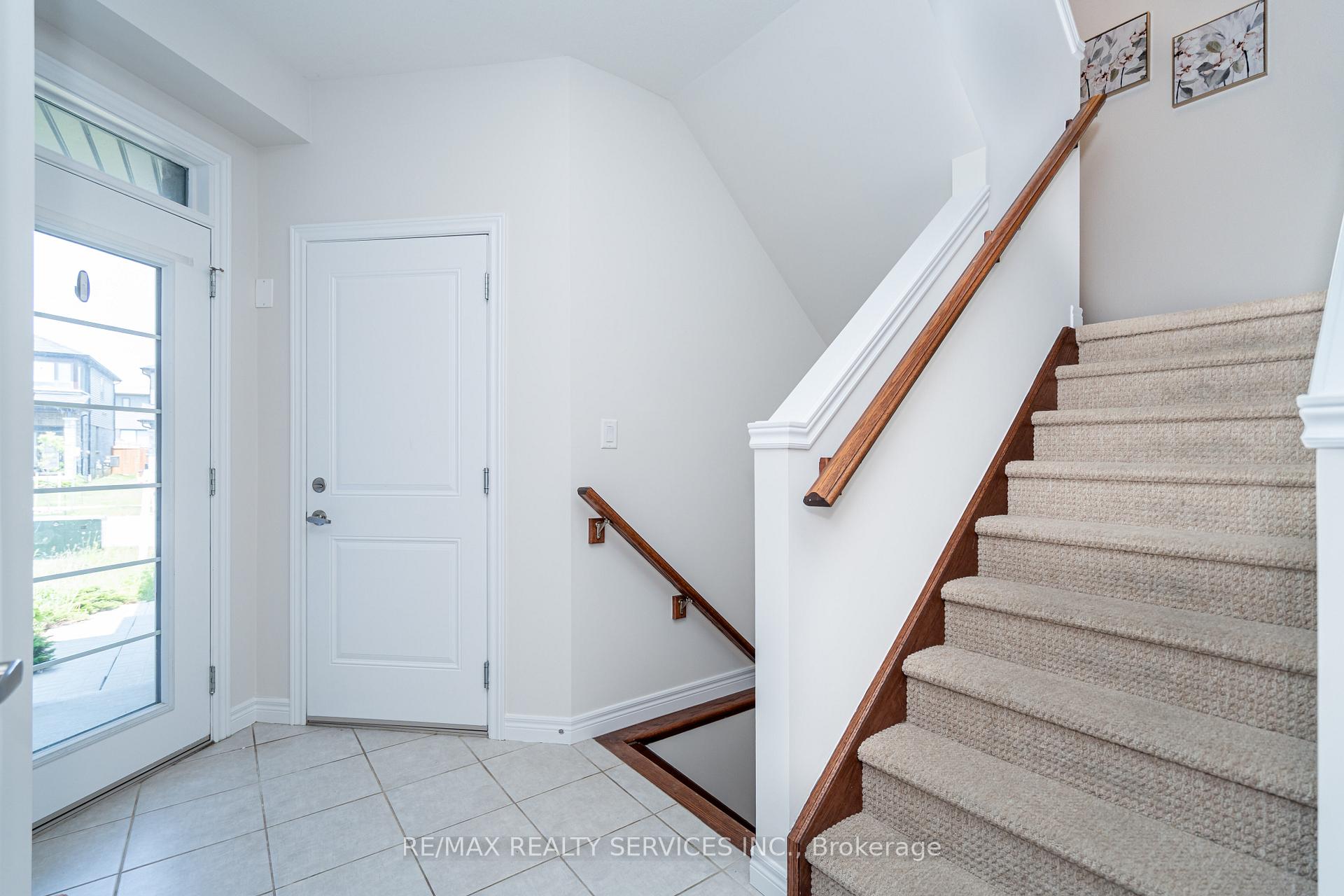 Photo 10 of 7 Baker Lane, Brant, Paris — HOMEH